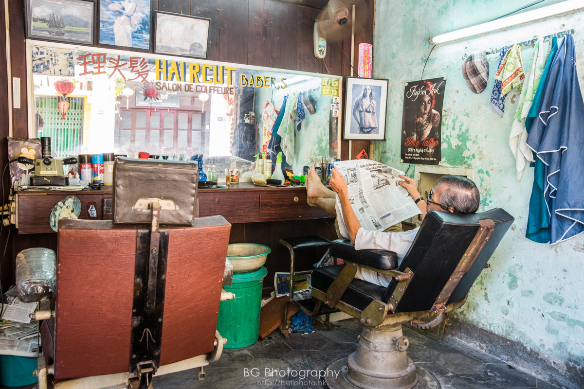 Sony a7 + Canon EF 85mm F1.2L II USM sample photo. Barber hoian. photography