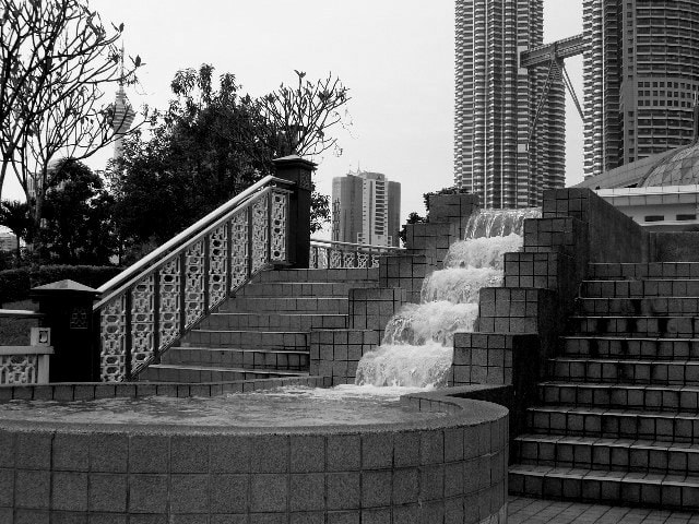 Panasonic DMC-FX8 sample photo. Waterfall klcc photography