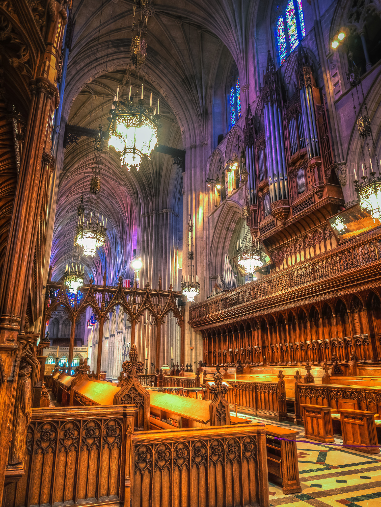 Panasonic Lumix DMC-GX7 + OLYMPUS M.12mm F2.0 sample photo. National cathedral photography