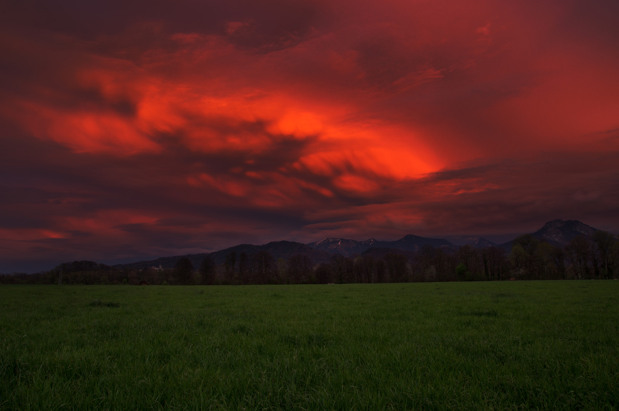 Sony SLT-A57 sample photo. Burning sky photography