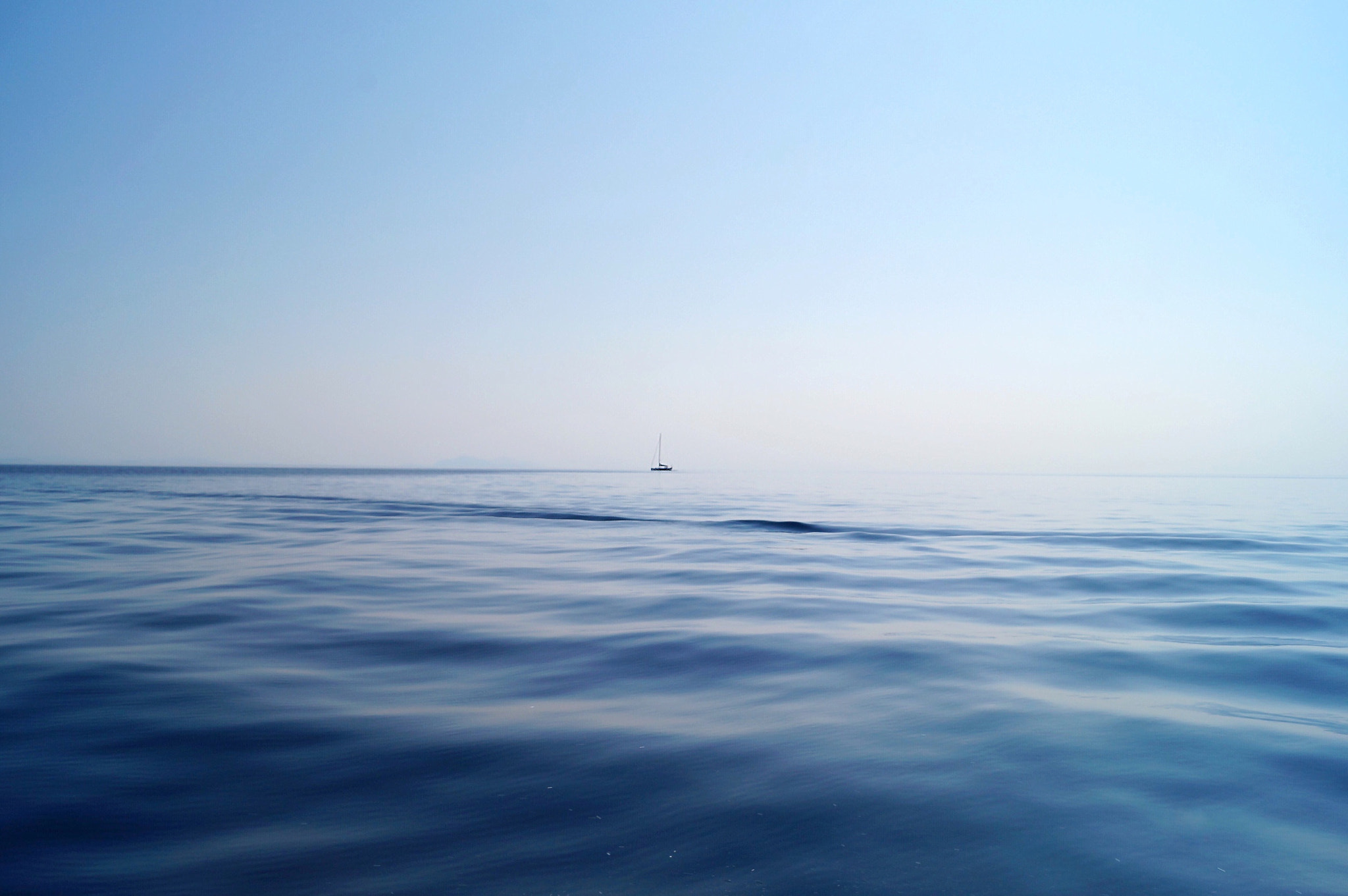 Sony DT 18-55mm F3.5-5.6 SAM II sample photo. Breathtaking views, the morning we took a boat aro ... photography