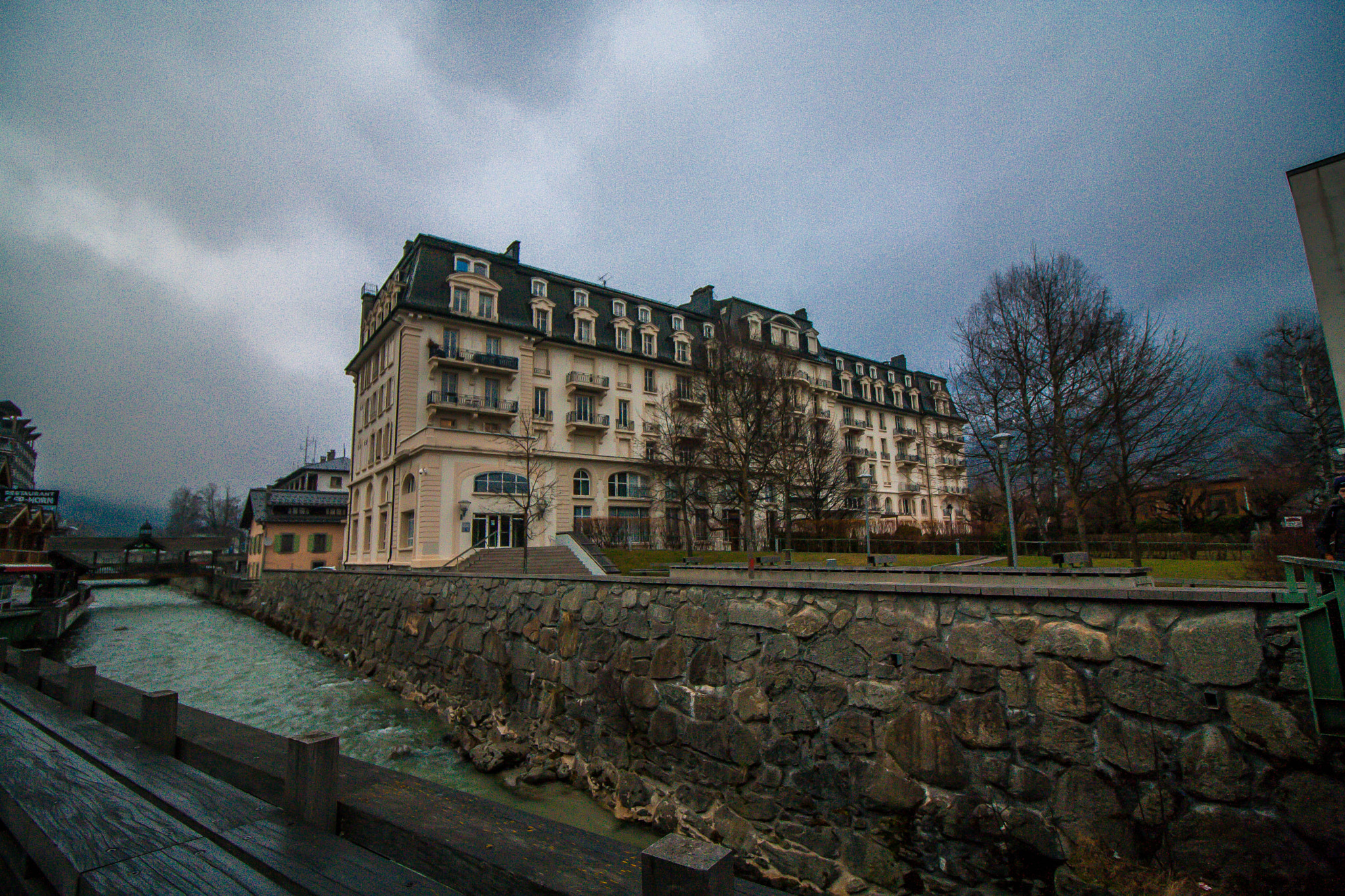 Canon EF-S 10-18mm F4.5–5.6 IS STM sample photo. The mansion photography