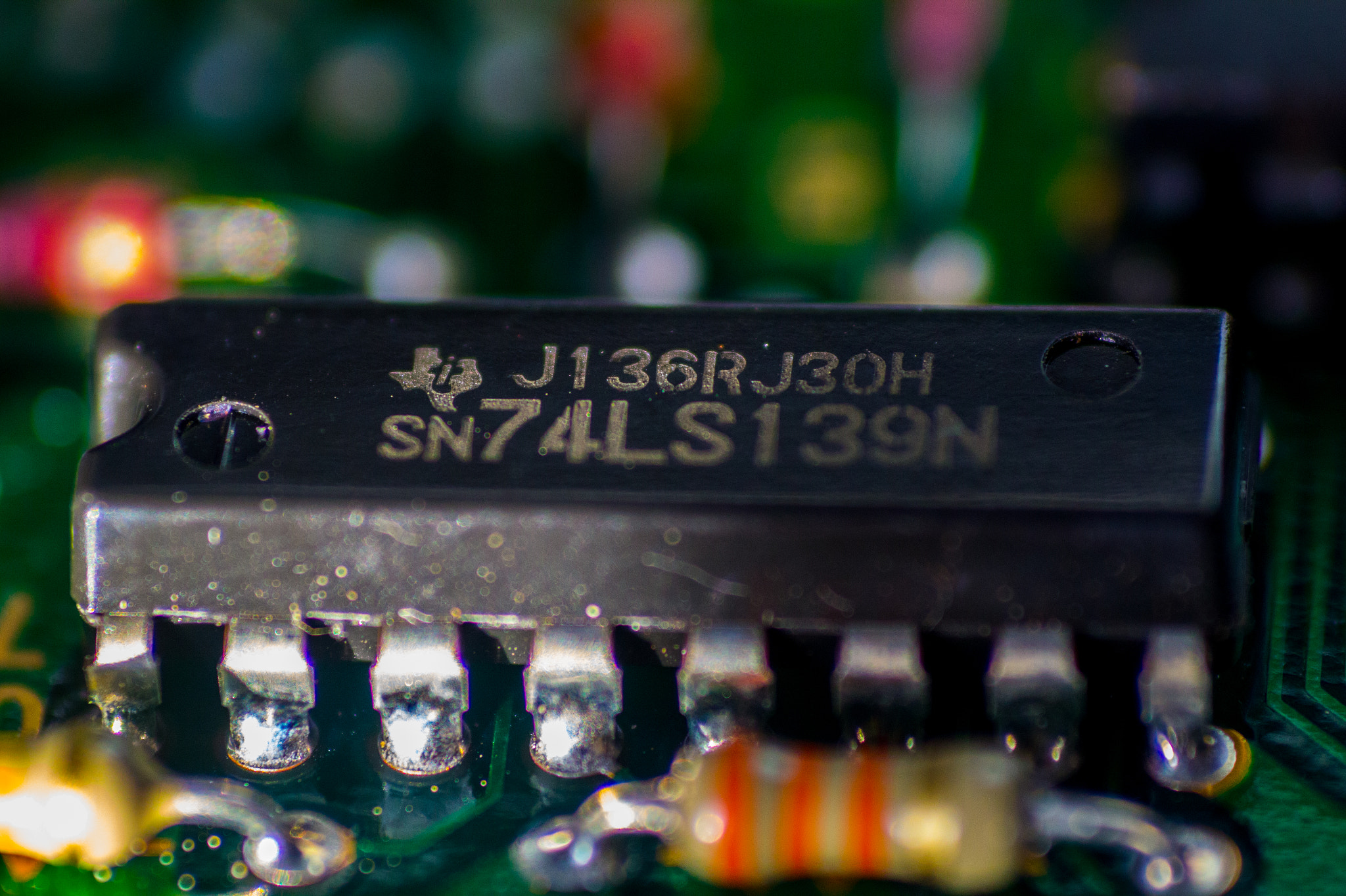 Canon EF 100mm F2.8 Macro USM sample photo. Eprom photography