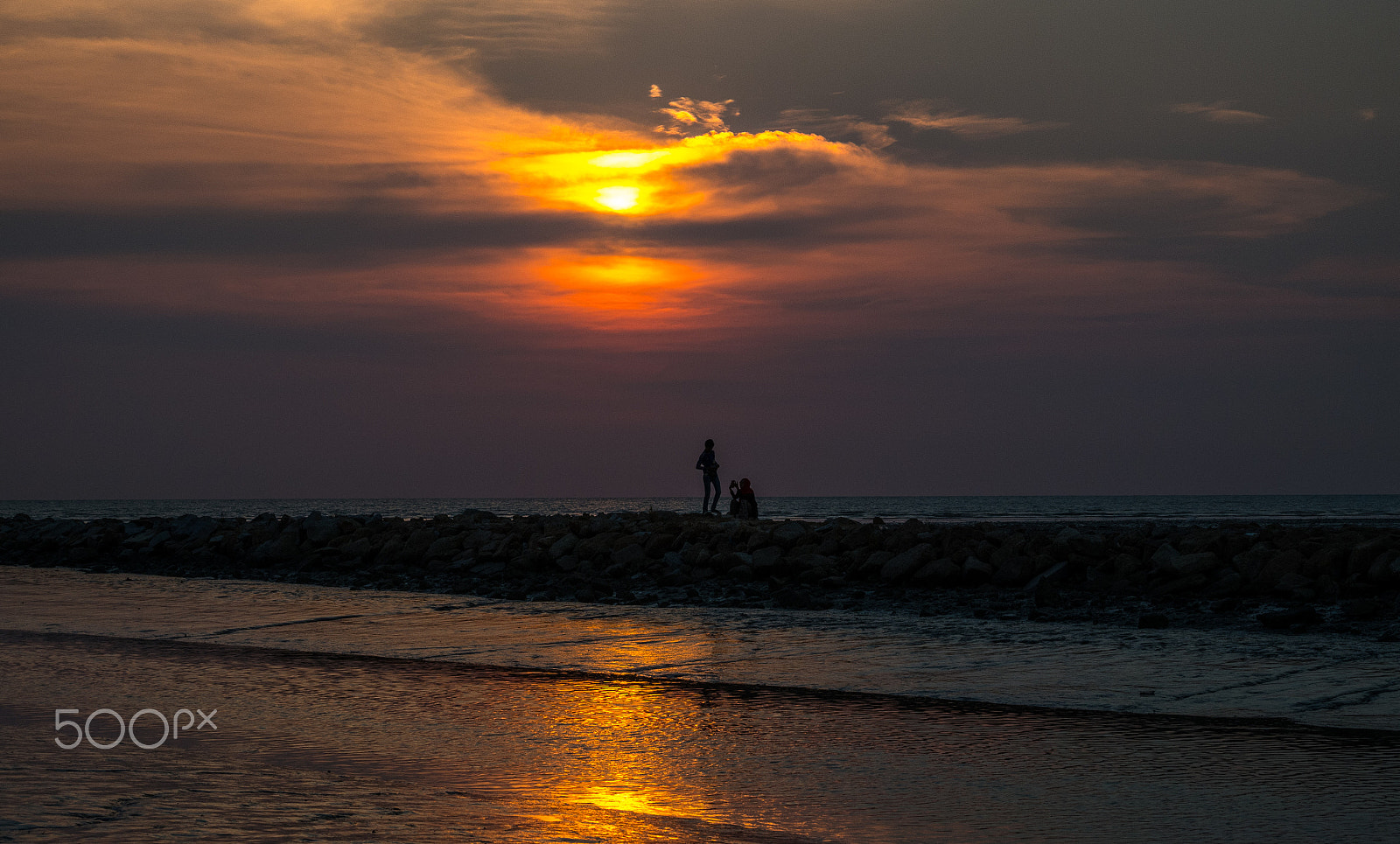 Fujifilm X-A1 + Fujifilm XC 50-230mm F4.5-6.7 OIS sample photo. Couple photography