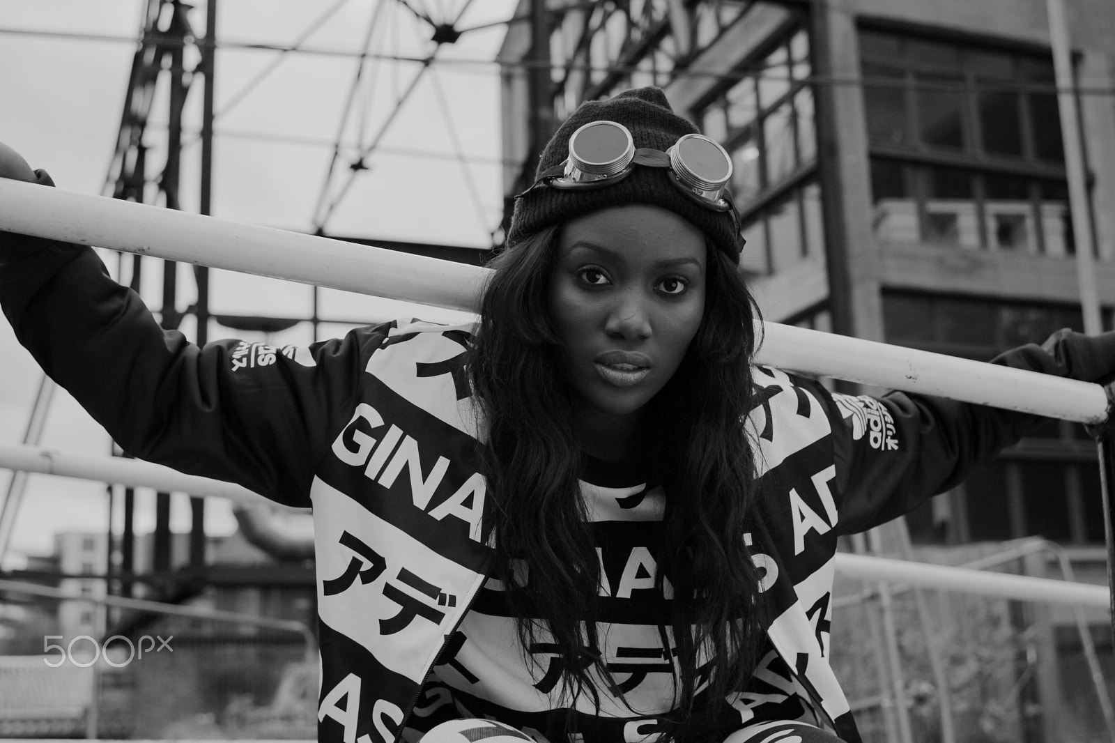 Canon EOS 600D (Rebel EOS T3i / EOS Kiss X5) + Canon EF 28mm F1.8 USM sample photo. Lulu james photography