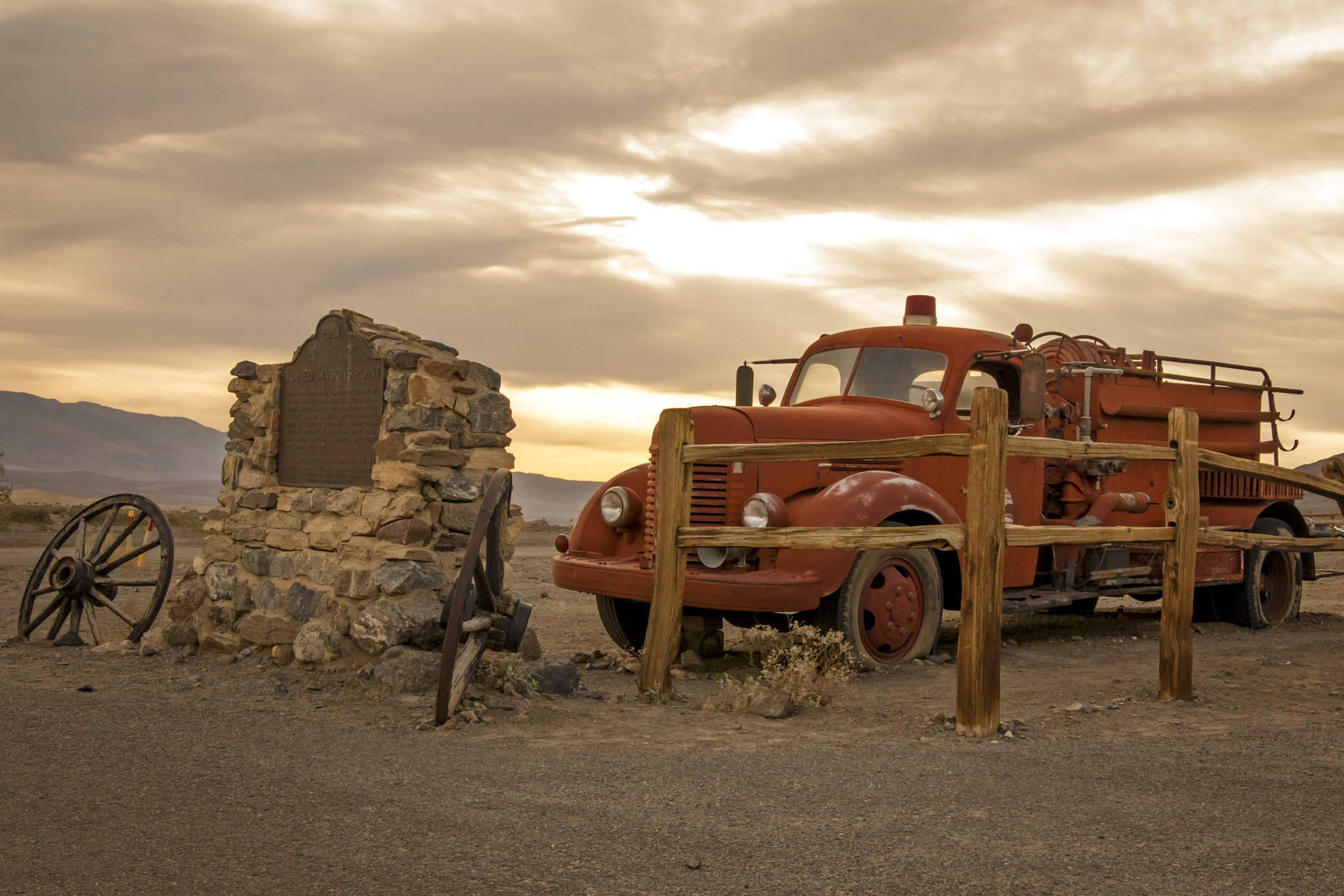 Sigma 24mm F1.4 DG HSM Art sample photo. Burned wagons point, death valley photography