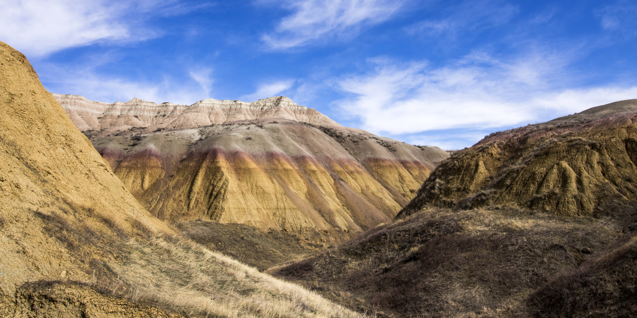 Canon EOS 750D (EOS Rebel T6i / EOS Kiss X8i) + Canon EF-S 10-18mm F4.5–5.6 IS STM sample photo. Badlands part iii photography