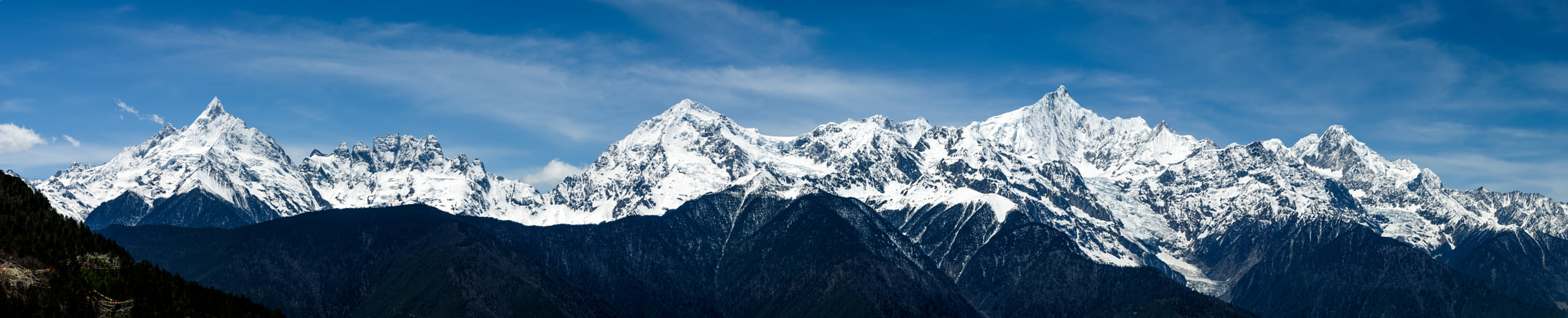 Nikon D300S + Nikon AF-S Nikkor 85mm F1.8G sample photo. 梅里雪山 photography