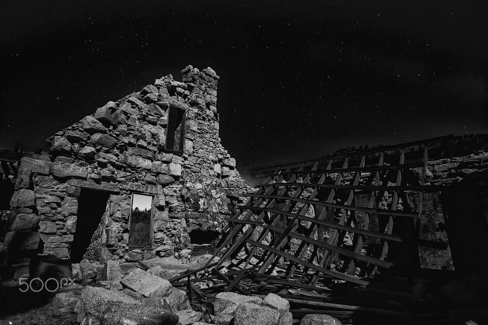 Canon EOS 5D Mark II + Tamron AF 19-35mm f/3.5-4.5 sample photo. Dam keepers house. big bear lake, california photography