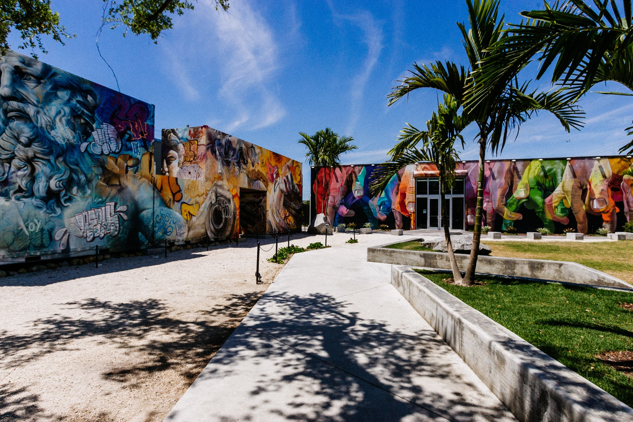 Canon EOS-1D Mark II + Canon EF 16-35mm F2.8L USM sample photo. Wynwood art district miami photography