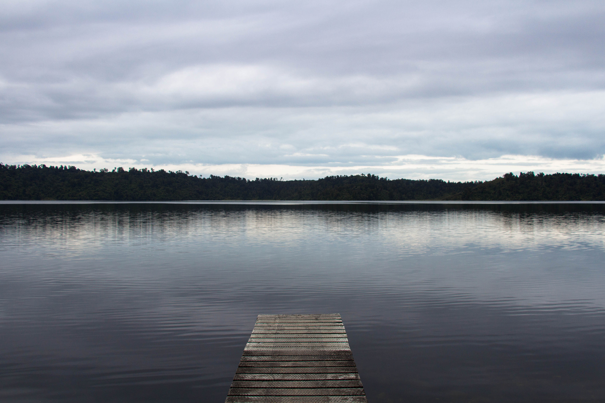 Canon EF-S 18-135mm F3.5-5.6 IS STM sample photo. Peaceful lakeside pier photography