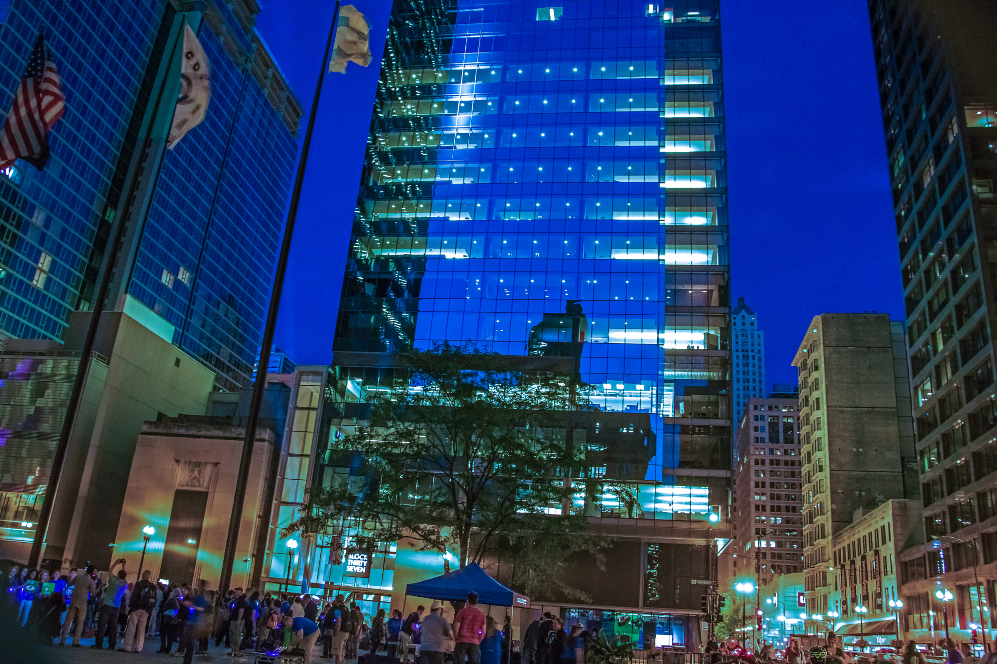Canon EOS 760D (EOS Rebel T6s / EOS 8000D) sample photo. Daley plaza in chicago photography