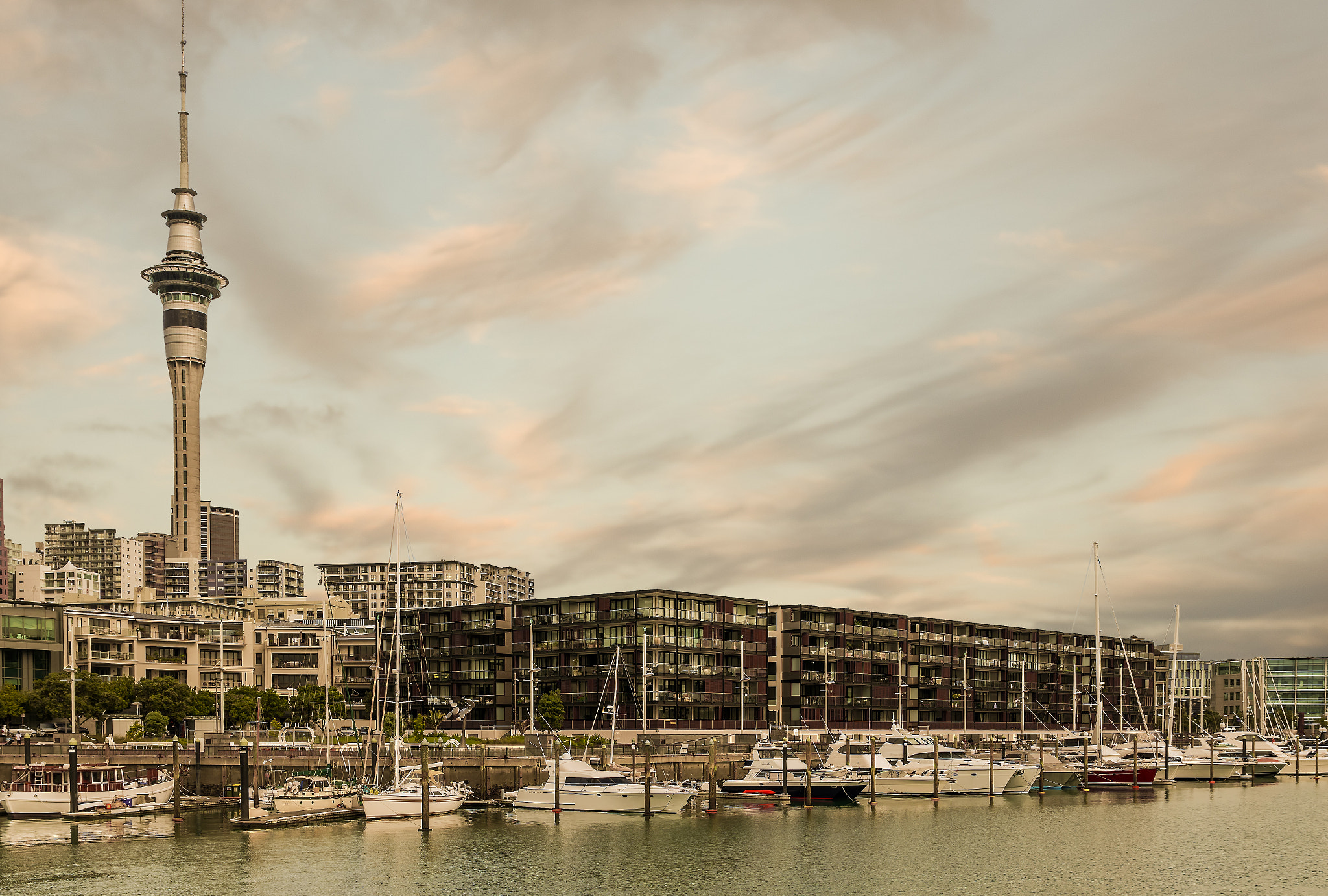 Sigma 17-70mm F2.8-4 DC Macro OS HSM | C sample photo. Living in the viaduct photography
