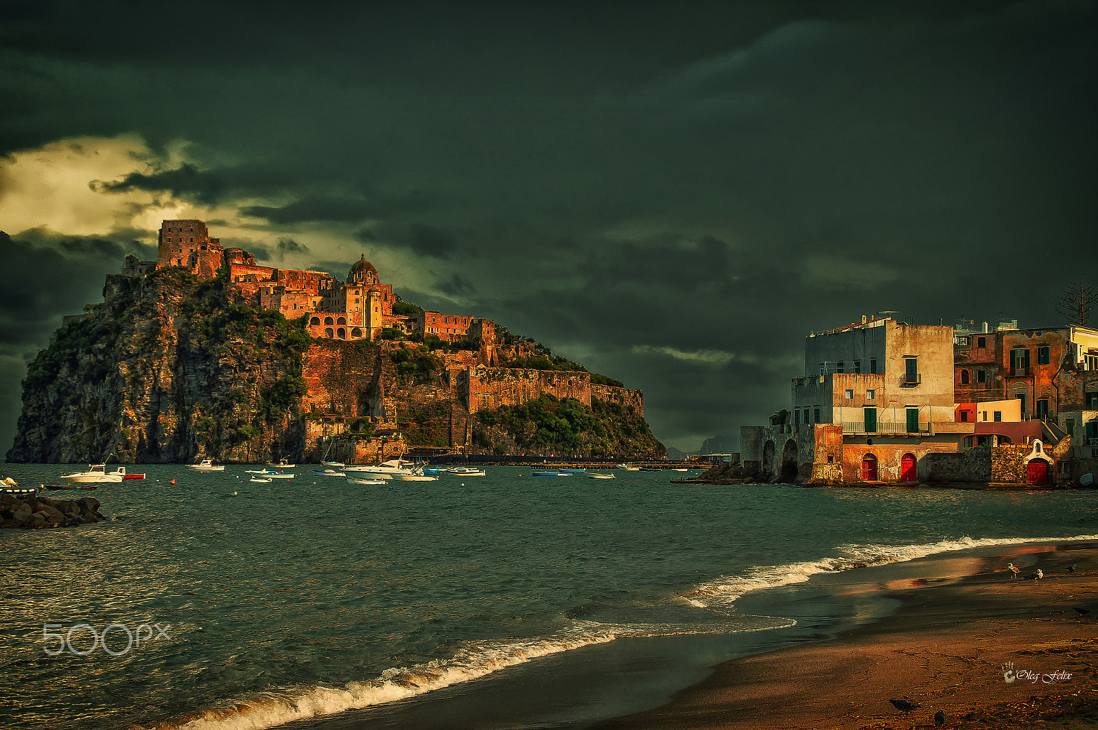 Sony SLT-A37 sample photo. The aragonese castle. evening. photography
