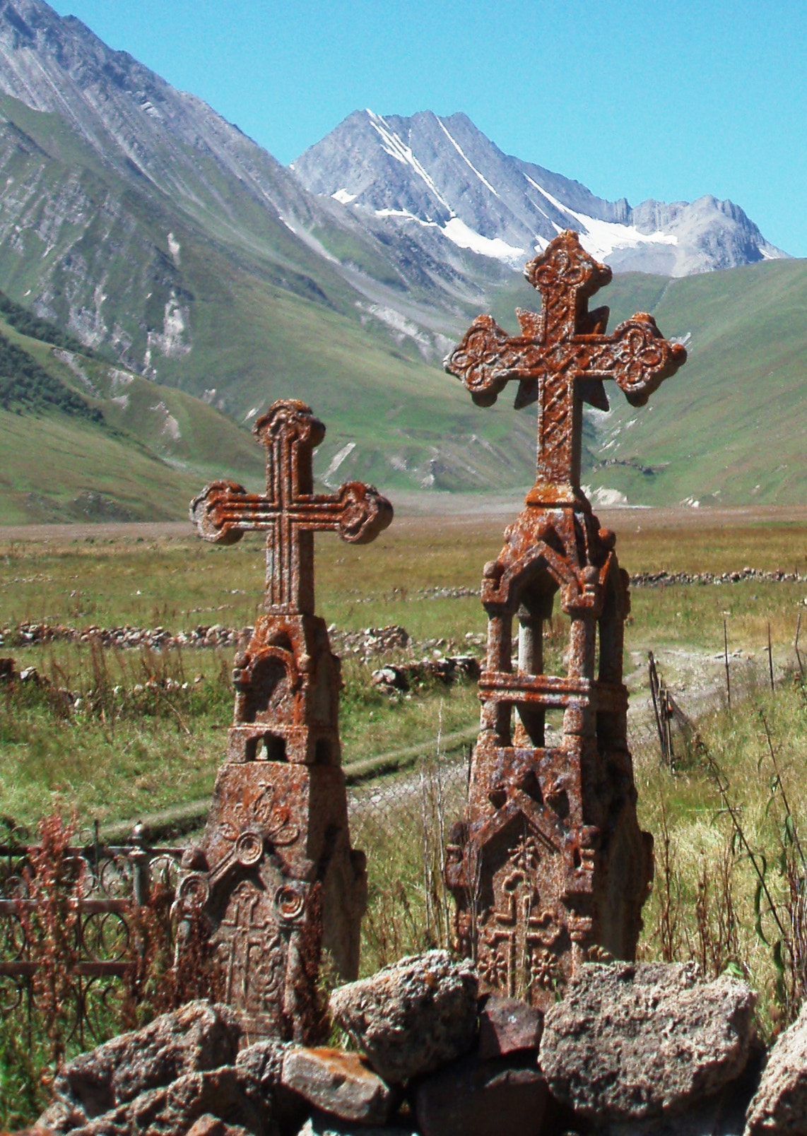 Olympus u750,S750 sample photo. Truso valley , caucasus photography