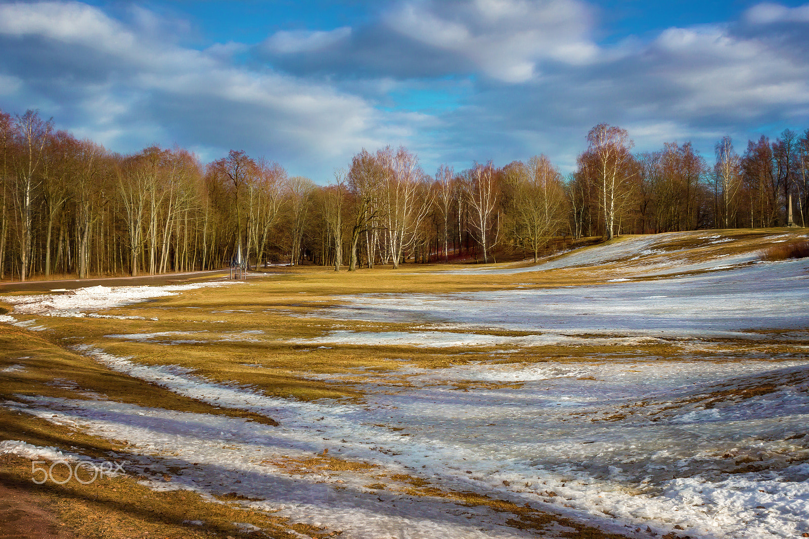 Canon EOS 600D (Rebel EOS T3i / EOS Kiss X5) + Canon EF 28mm F1.8 USM sample photo. March landscape photography