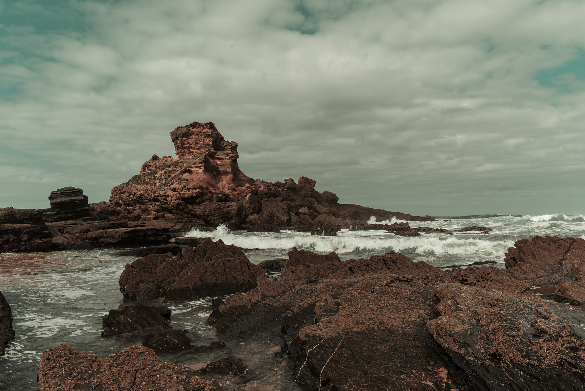 Sigma 17-35mm F2.8-4 EX DG  Aspherical HSM sample photo. Wild sea photography