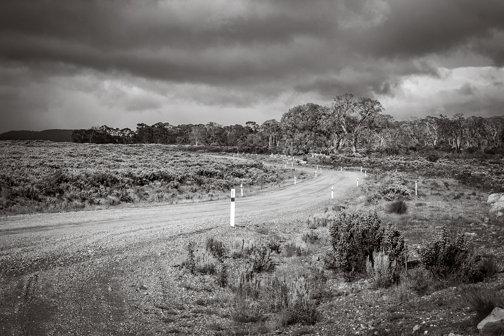 Canon EOS D30 + Canon EF 28-105mm f/3.5-4.5 USM sample photo. Gravel road... photography