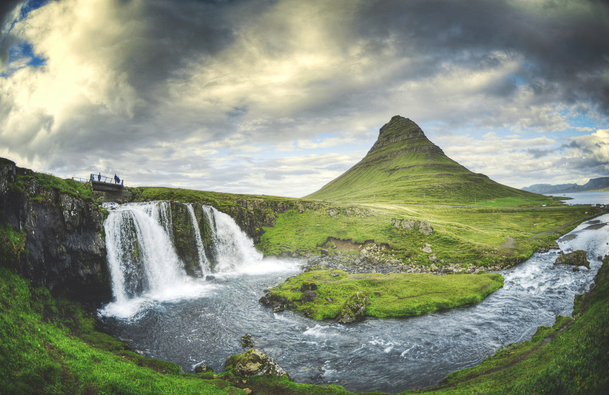 Nikon AF DX Fisheye-Nikkor 10.5mm F2.8G ED sample photo. Iceland photography