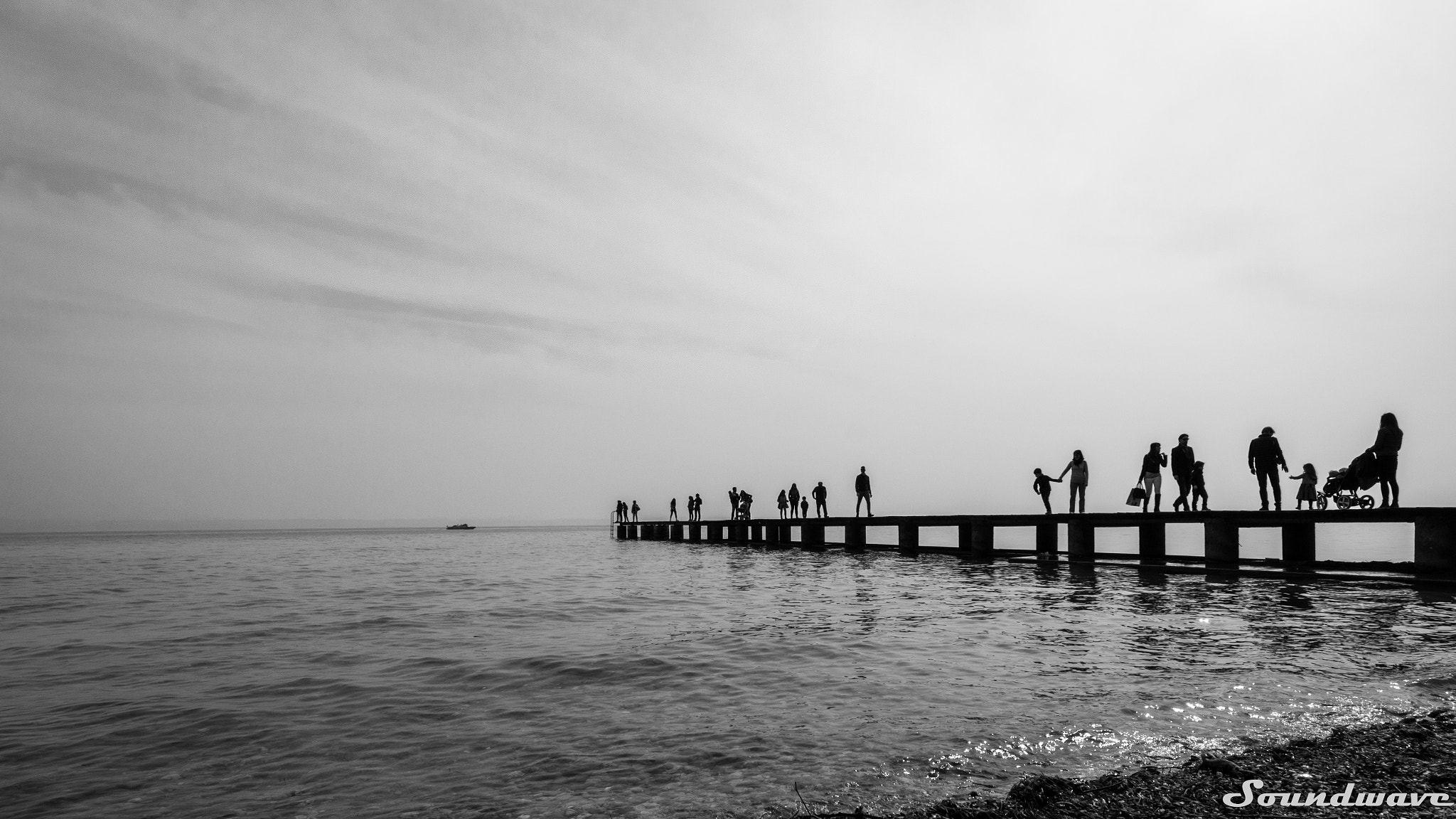 Tokina AT-X 12-28mm F4 Pro DX sample photo. Pier photography