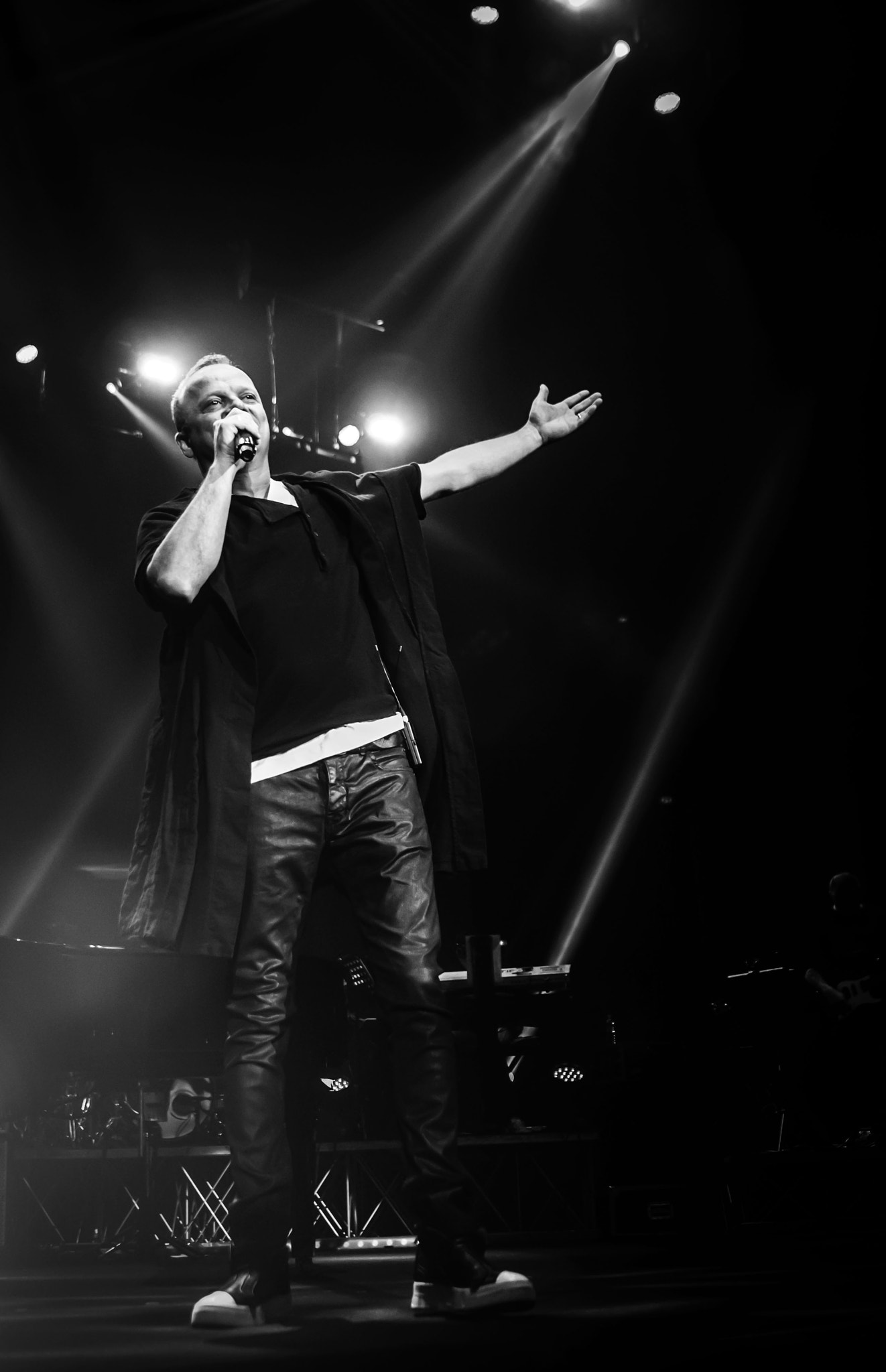 Tamron SP 24-70mm F2.8 Di VC USD sample photo. Gigi d'alessio malaterra world tour 2016 photography