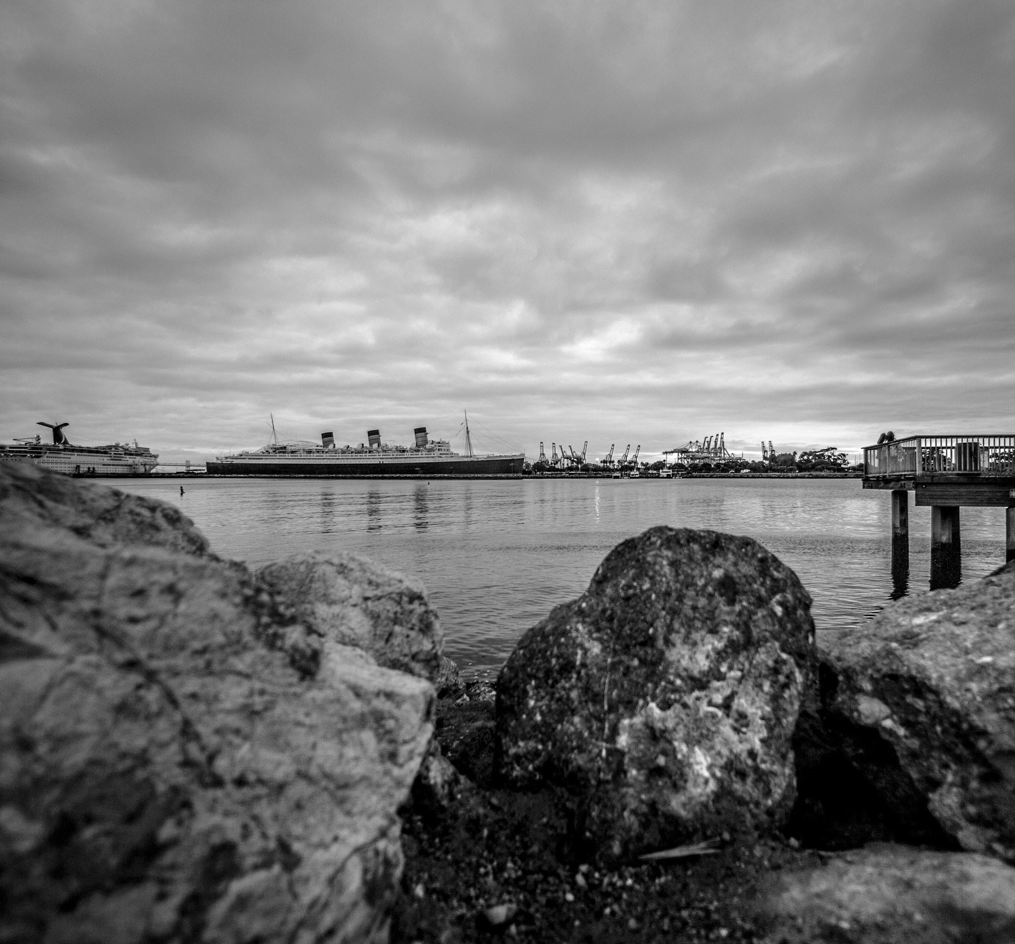 Canon EOS 6D + Canon EF 14mm F2.8L USM sample photo. The queen marry ship in long beach ca photography