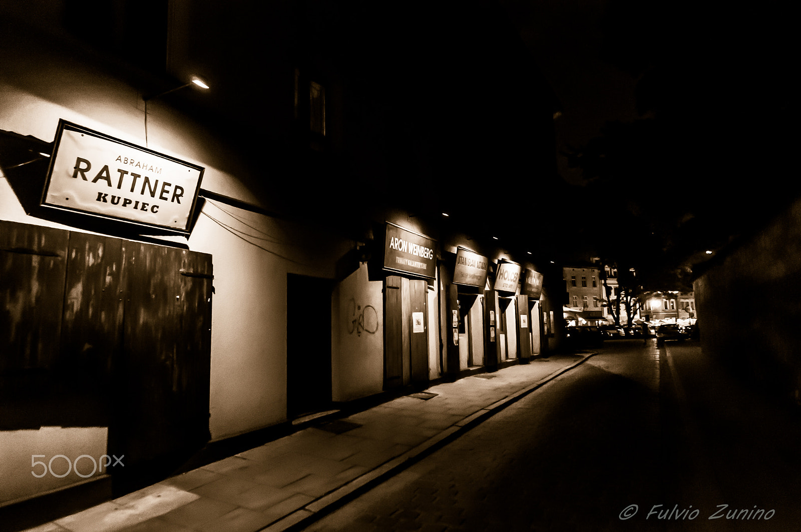 Sigma 12-24mm F4.5-5.6 EX DG Aspherical HSM sample photo. Krakow's jewish ghetto photography