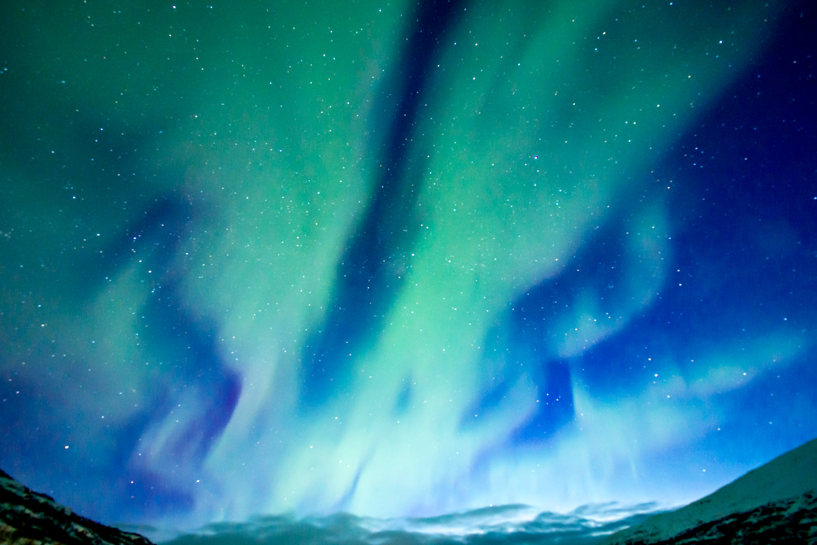 Olympus OM-D E-M5 + Olympus M.Zuiko Digital ED 7-14mm F2.8 PRO sample photo. Iceland/heydalur/northen lights 3 photography
