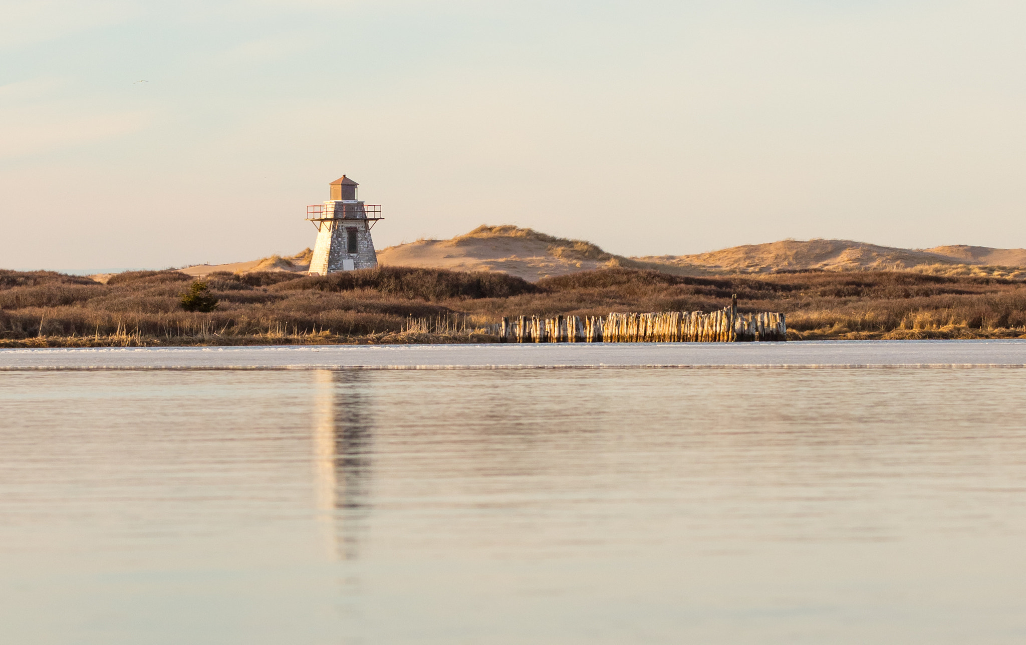 Canon EOS 700D (EOS Rebel T5i / EOS Kiss X7i) + Canon EF 50mm F1.4 USM sample photo. St. peters harbour lighthouse photography