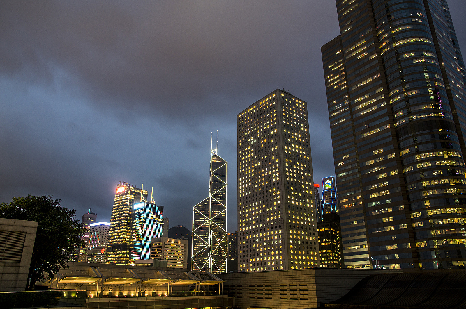 Sony SLT-A57 + 17-50mm F2.8 sample photo. Hong kong - view from the top of the ifc photography