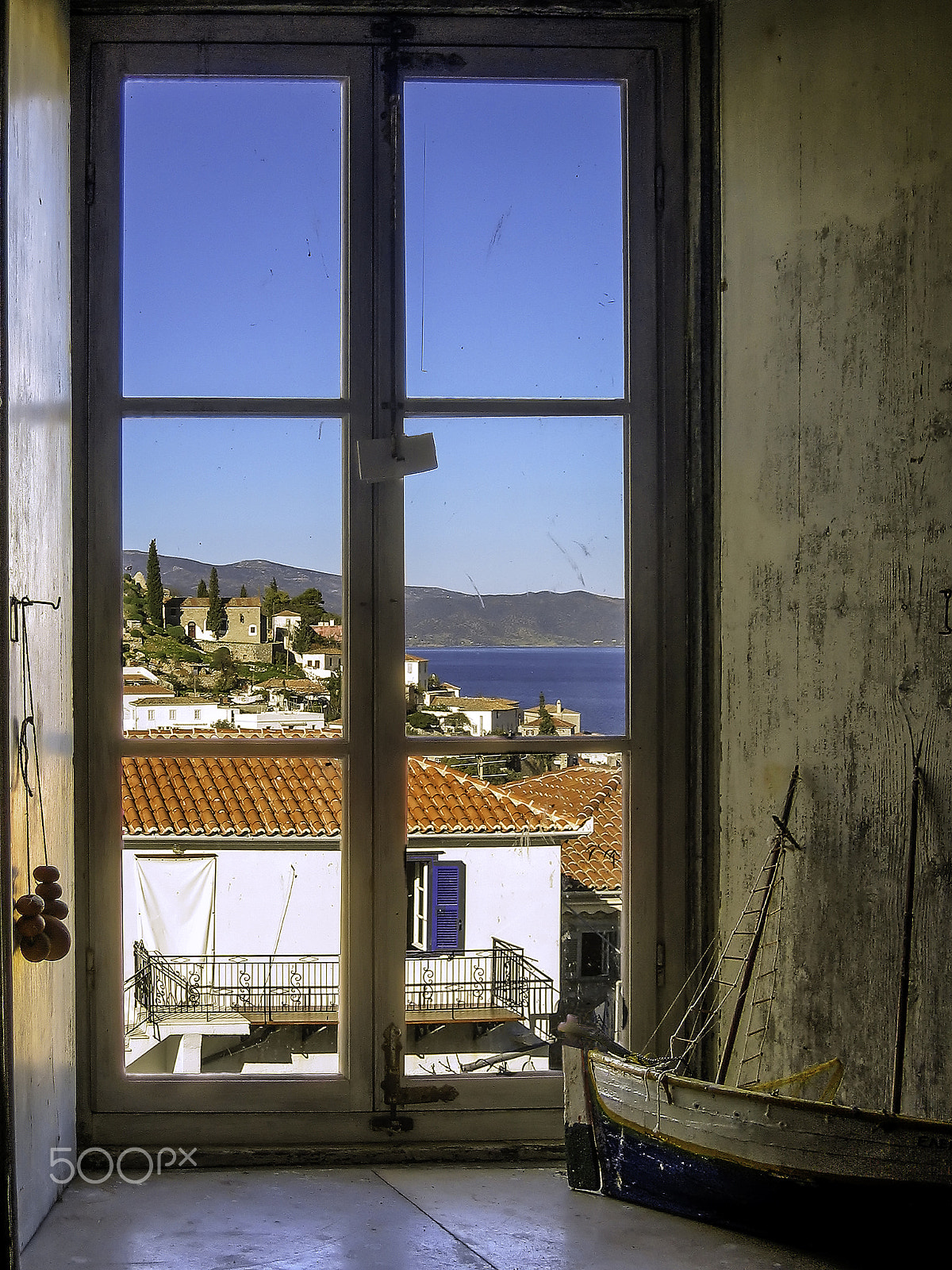 Canon POWERSHOT S50 sample photo. Greek window hydra greece photography