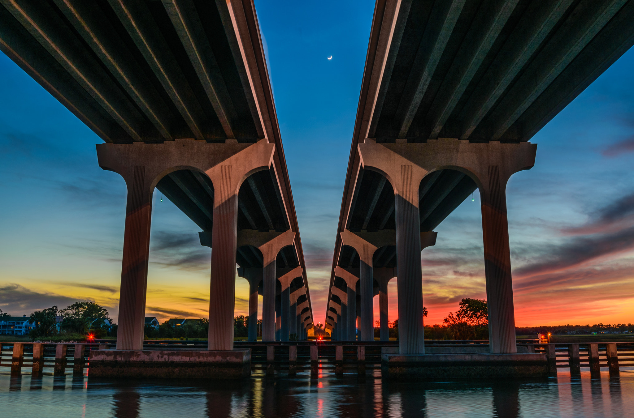 Nikon AF-S Nikkor 16-35mm F4G ED VR sample photo. Beach boulevard photography