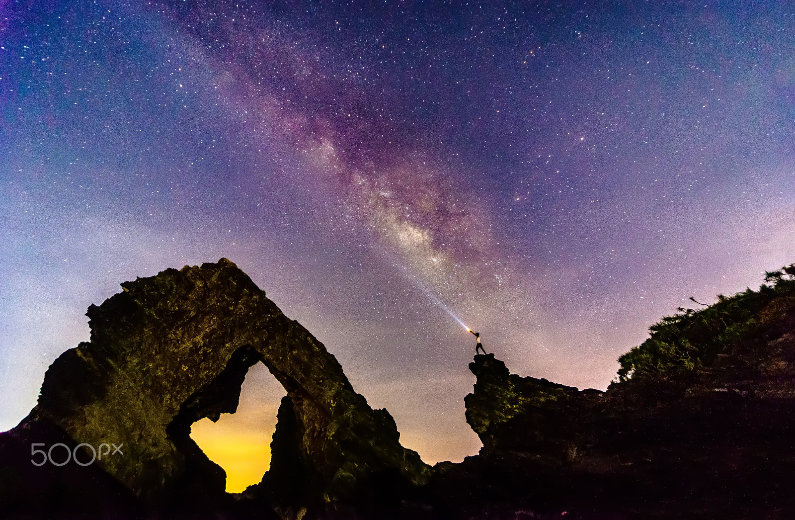 Sigma 12-24mm F4.5-5.6 EX DG Aspherical HSM sample photo. Lost milky way photography