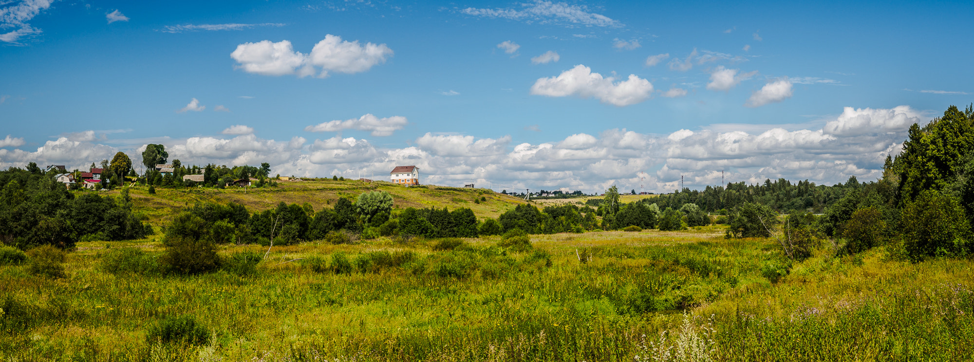 Olympus OM-D E-M10 + OLYMPUS M.12-50mm F3.5-6.3 sample photo. Summer panorama photography