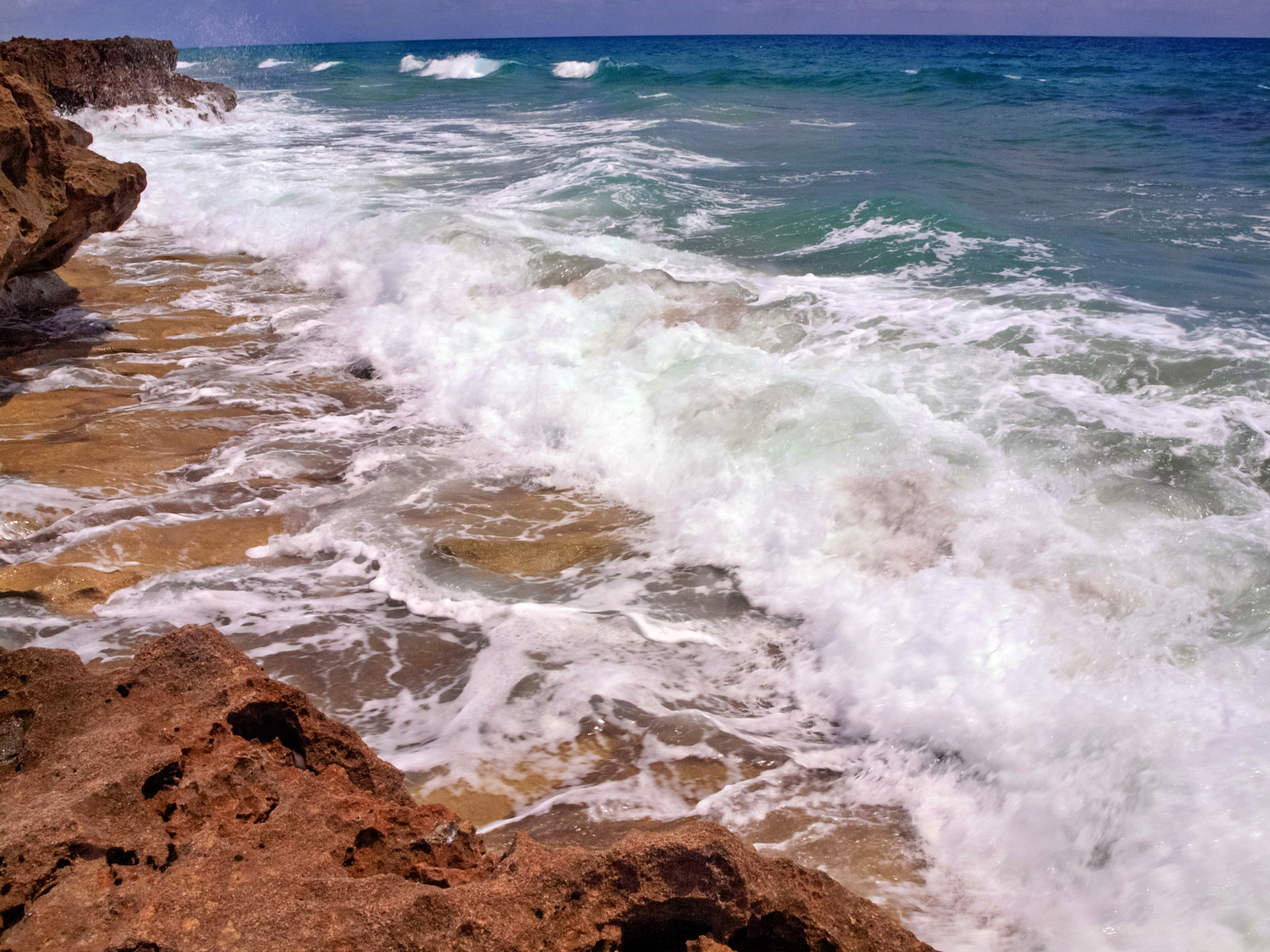 Olympus E-600 (EVOLT E-600) + OLYMPUS 14-42mm Lens sample photo. The water's fine at blowing rocks photography