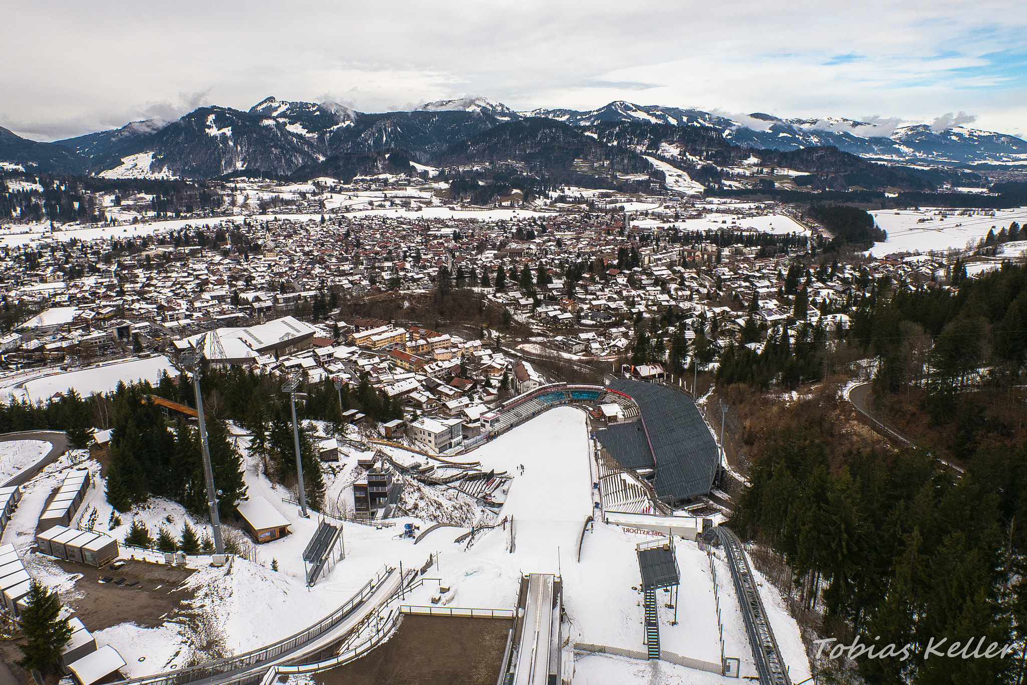 Panasonic Lumix DMC-G5 + Panasonic Lumix G 14mm F2.5 ASPH sample photo. Oberstdorf von oben photography