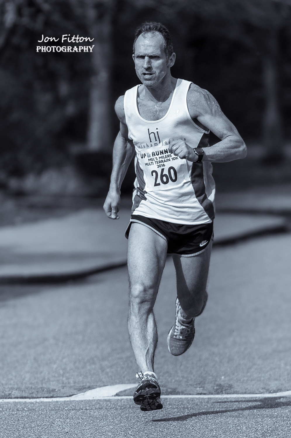 Nikon D300 + AF Nikkor 180mm f/2.8 IF-ED sample photo. Mel's milers' 10k 2016 photography