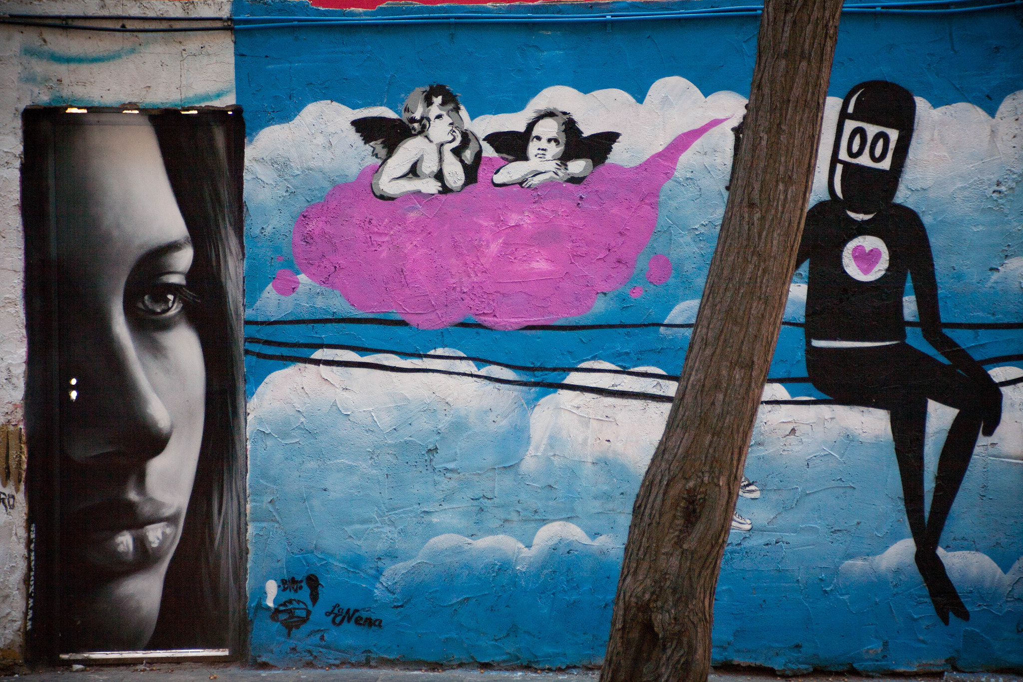 Tamron AF 28-200mm F3.8-5.6 XR Di Aspherical (IF) Macro sample photo. Painted wall photography