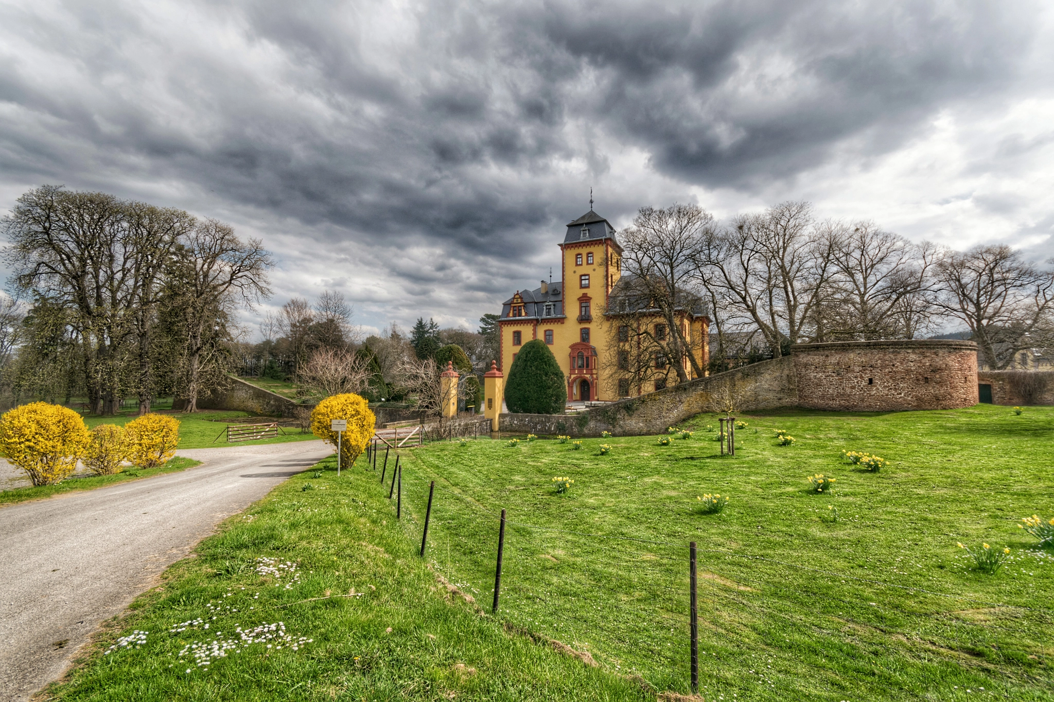 Sigma 10-20mm F4-5.6 EX DC HSM sample photo. Castle wachendorf - schloss wachendorf photography