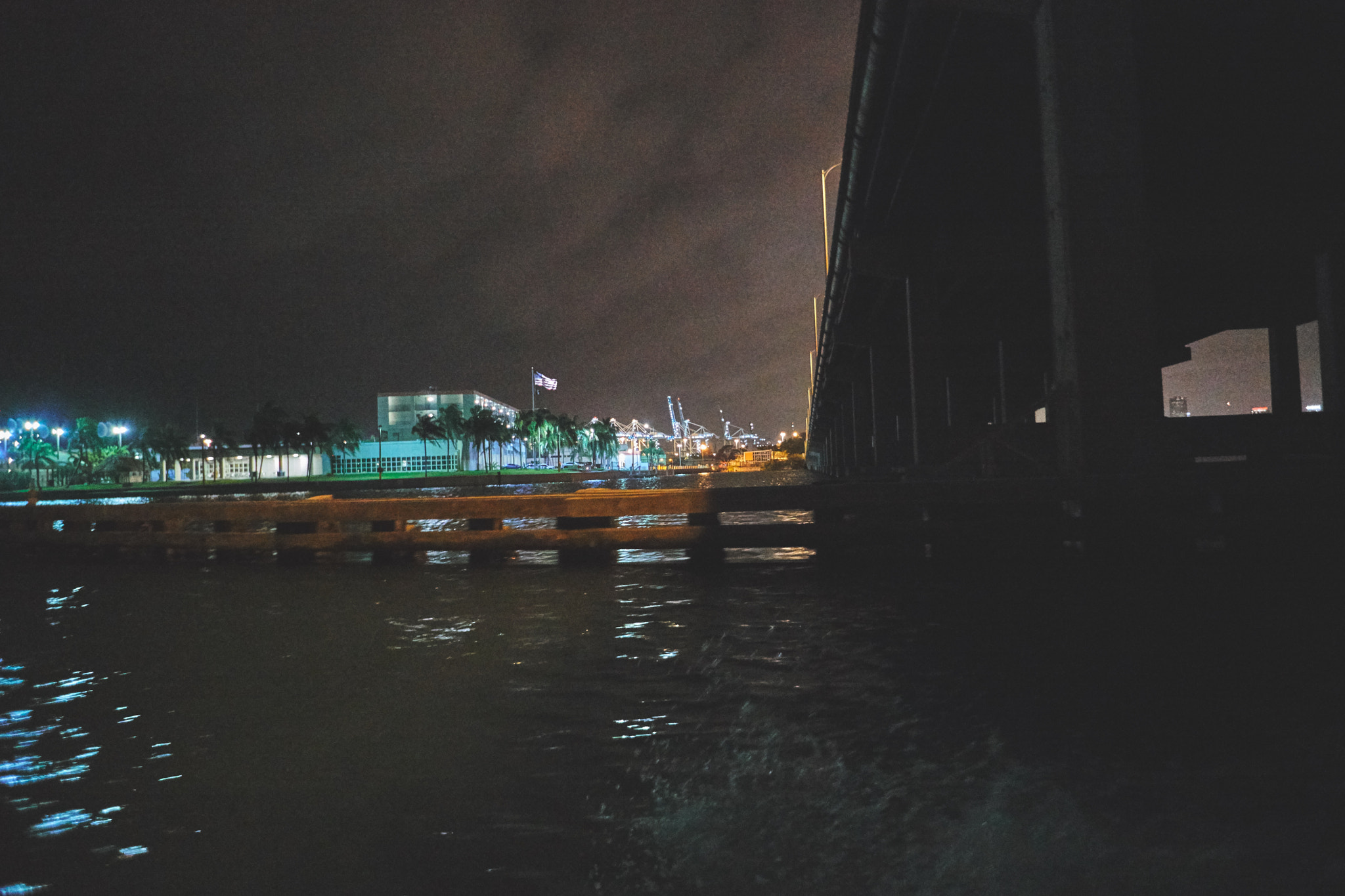 Sony a6300 + Sony E 16mm F2.8 sample photo. Cbg00742.jpg photography