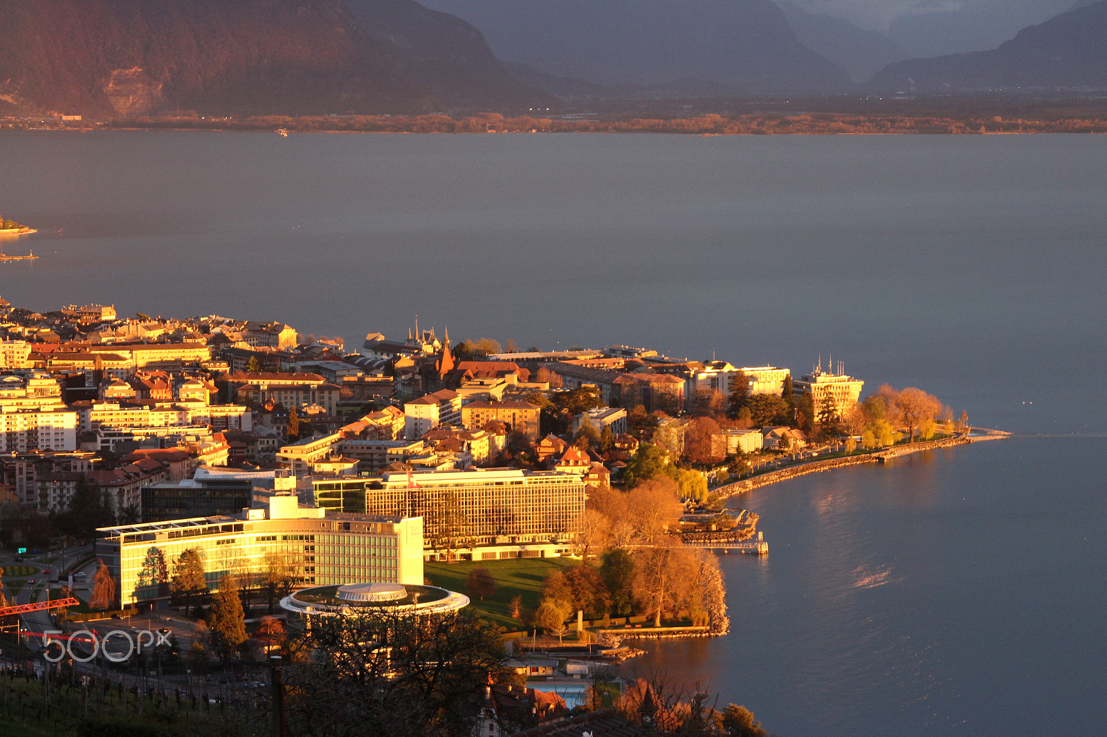 Canon EF 28-135mm F3.5-5.6 IS USM sample photo. Vevey under sunset photography