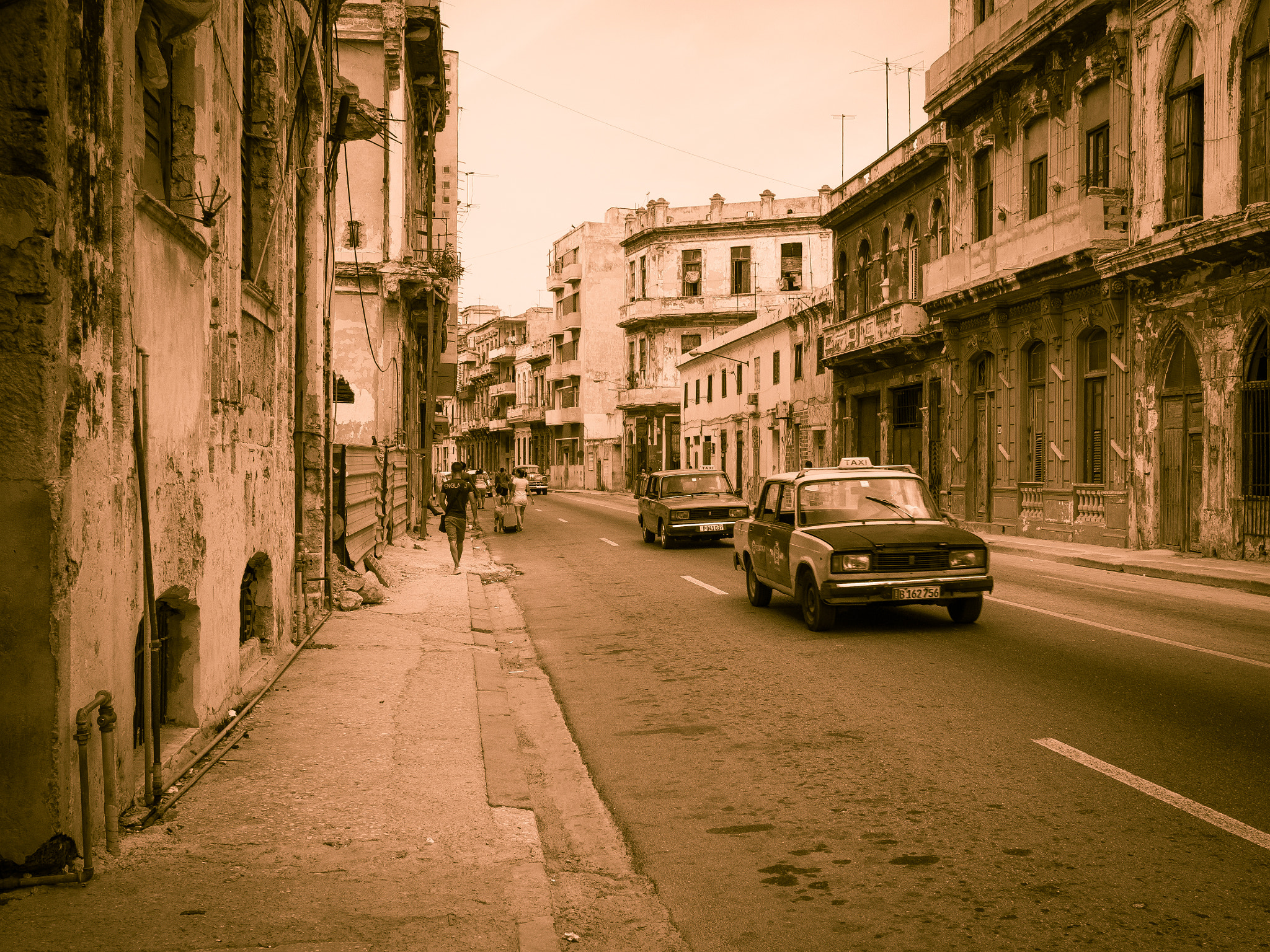 Olympus OM-D E-M5 + LUMIX G 20/F1.7 II sample photo. Havana photography