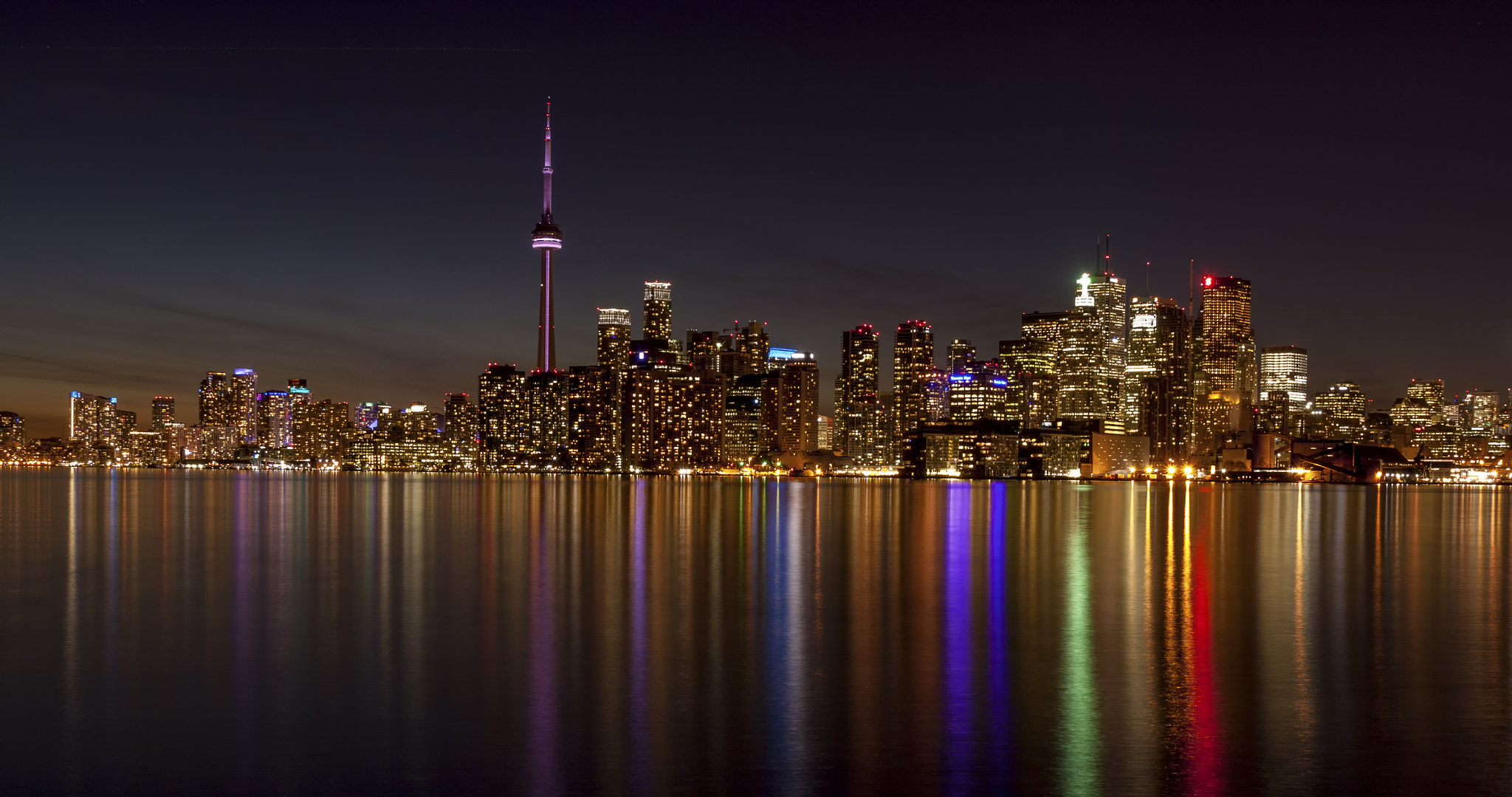 Sigma 18-250mm F3.5-6.3 DC OS HSM sample photo. Toronto skyline photography