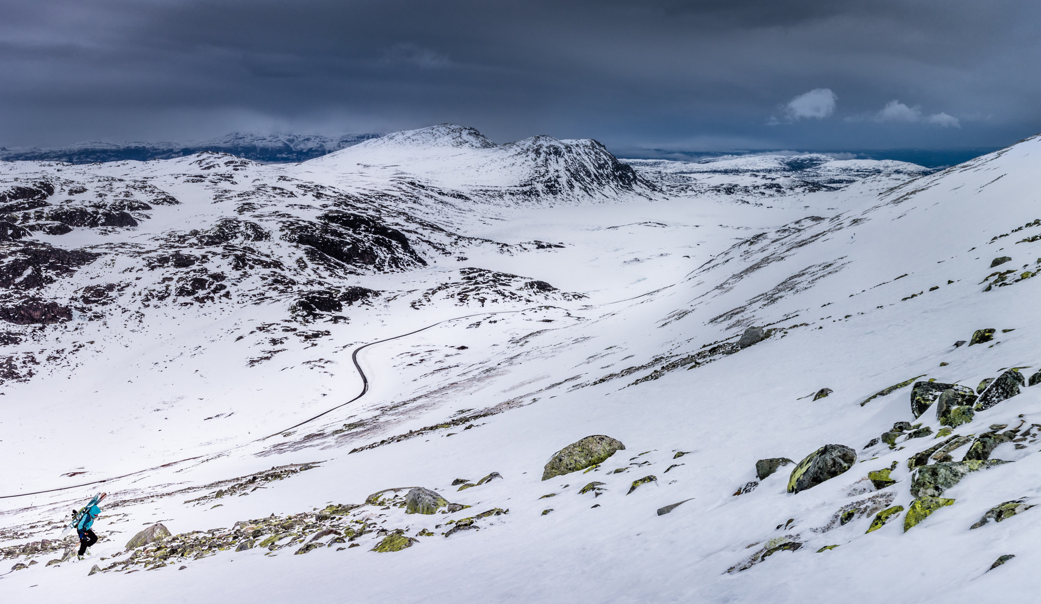 Pentax smc FA 31mm F1.8 AL Limited sample photo. Ascending gaustatoppen photography