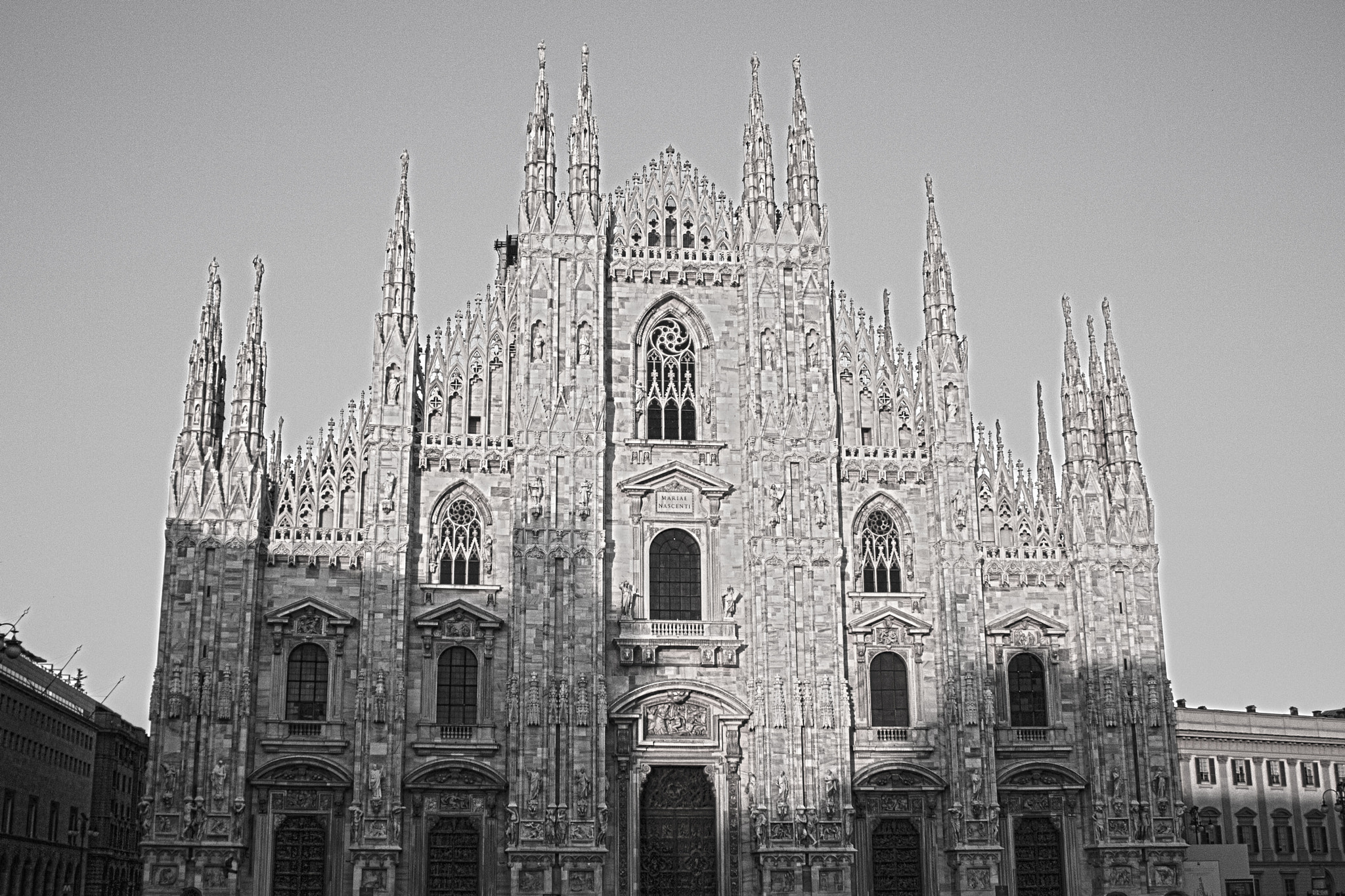 Canon EOS 1000D (EOS Digital Rebel XS / EOS Kiss F) sample photo. Duomo di milano photography