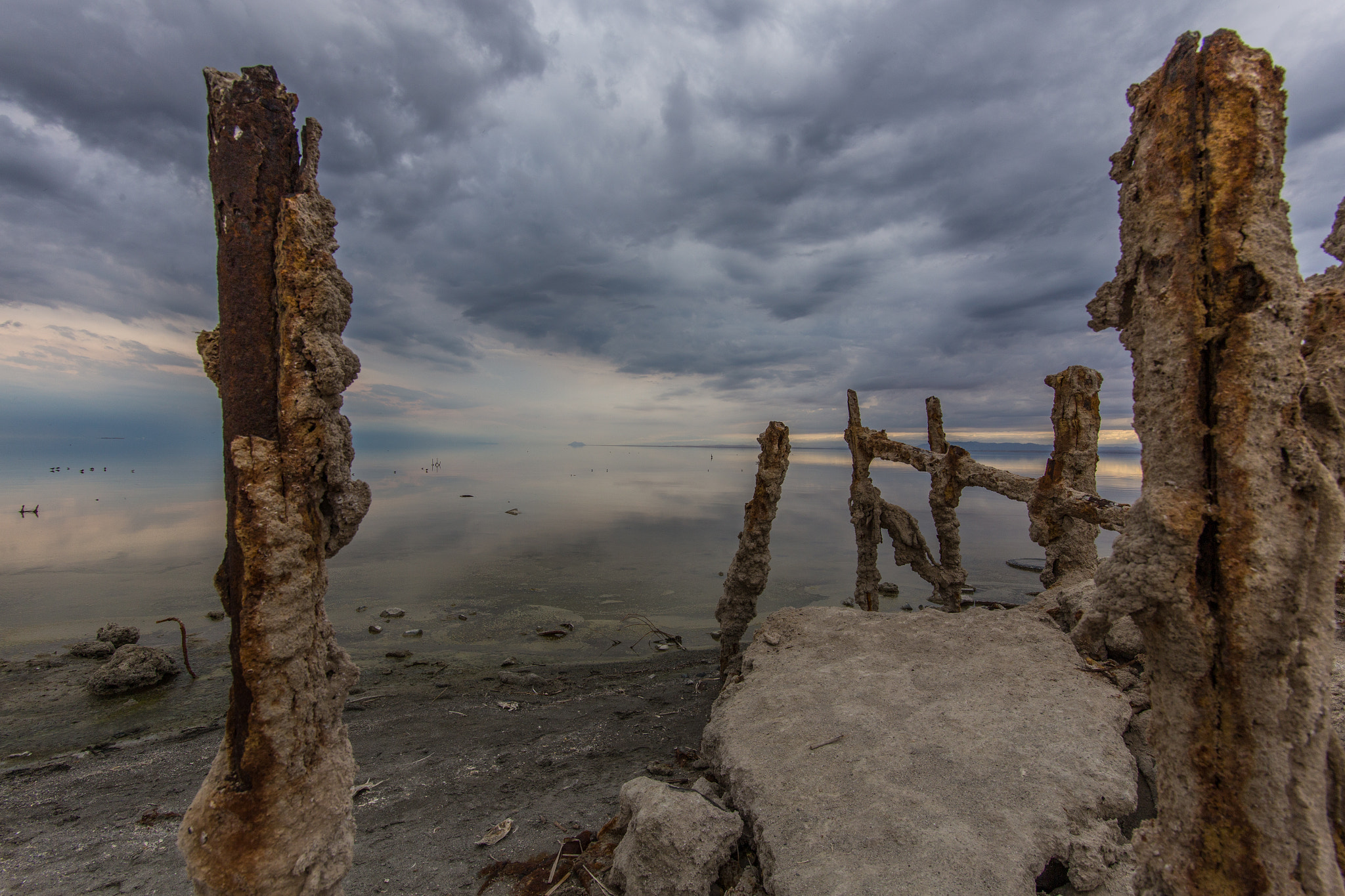 Canon EF-S 17-85mm F4-5.6 IS USM sample photo. Crusty. a colorful cloudy day at bombay beach at the salton sea. photography