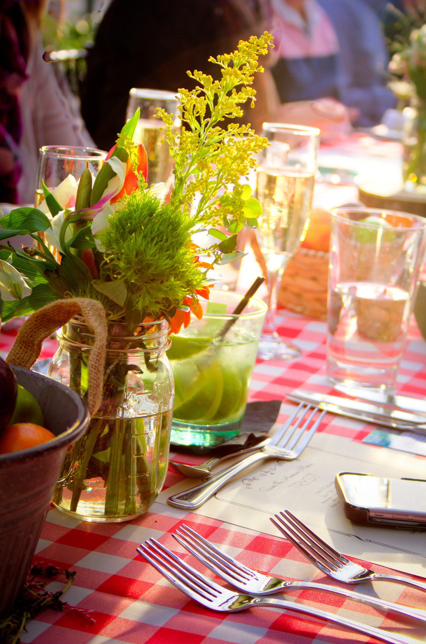 Canon EF-S 18-55mm F3.5-5.6 sample photo. Country dinner photography