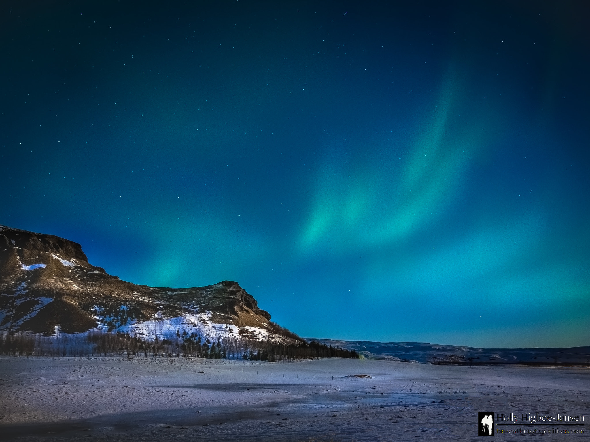 Olympus OM-D E-M5 + Panasonic Lumix G Vario 7-14mm F4 ASPH sample photo. Iceland aurora borealis photography