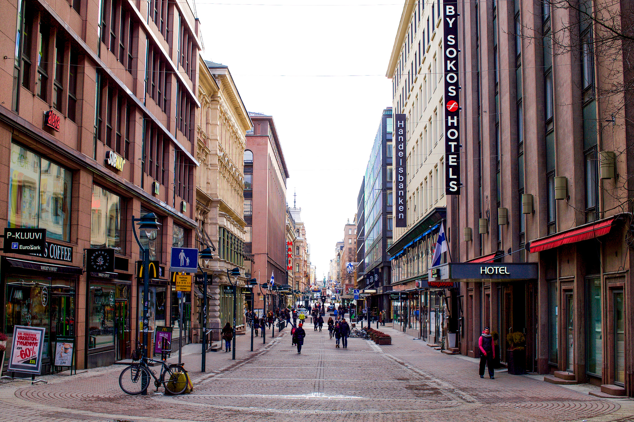 Sony Alpha a5000 (ILCE 5000) + ZEISS Touit 32mm F1.8 sample photo. Helsinki street photography