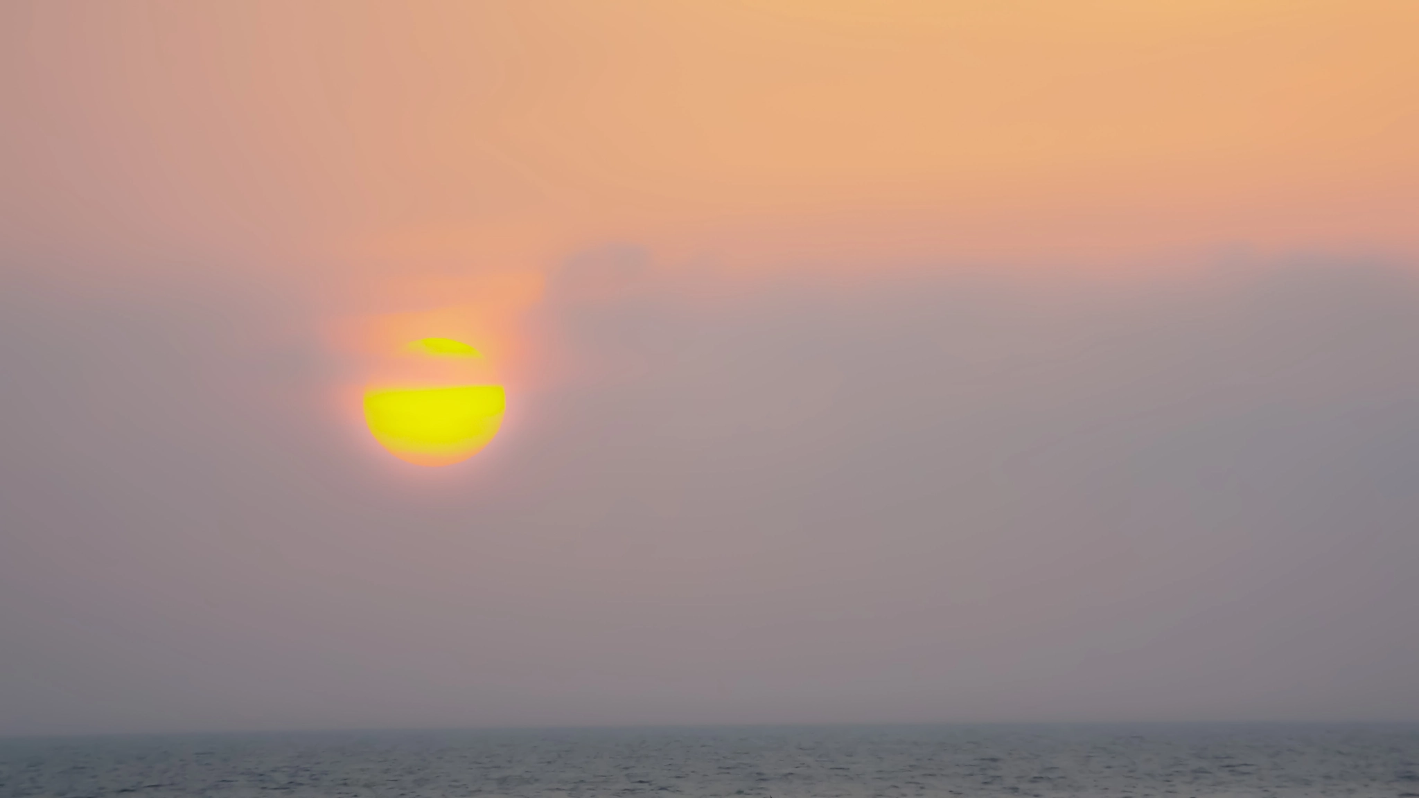 Fujifilm FinePix S9400W sample photo. Ufo globe or... it's the sun! photography